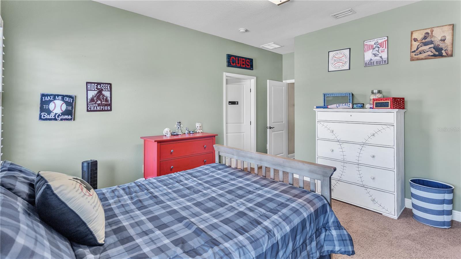 6714 CRESCENT WOODS CIR