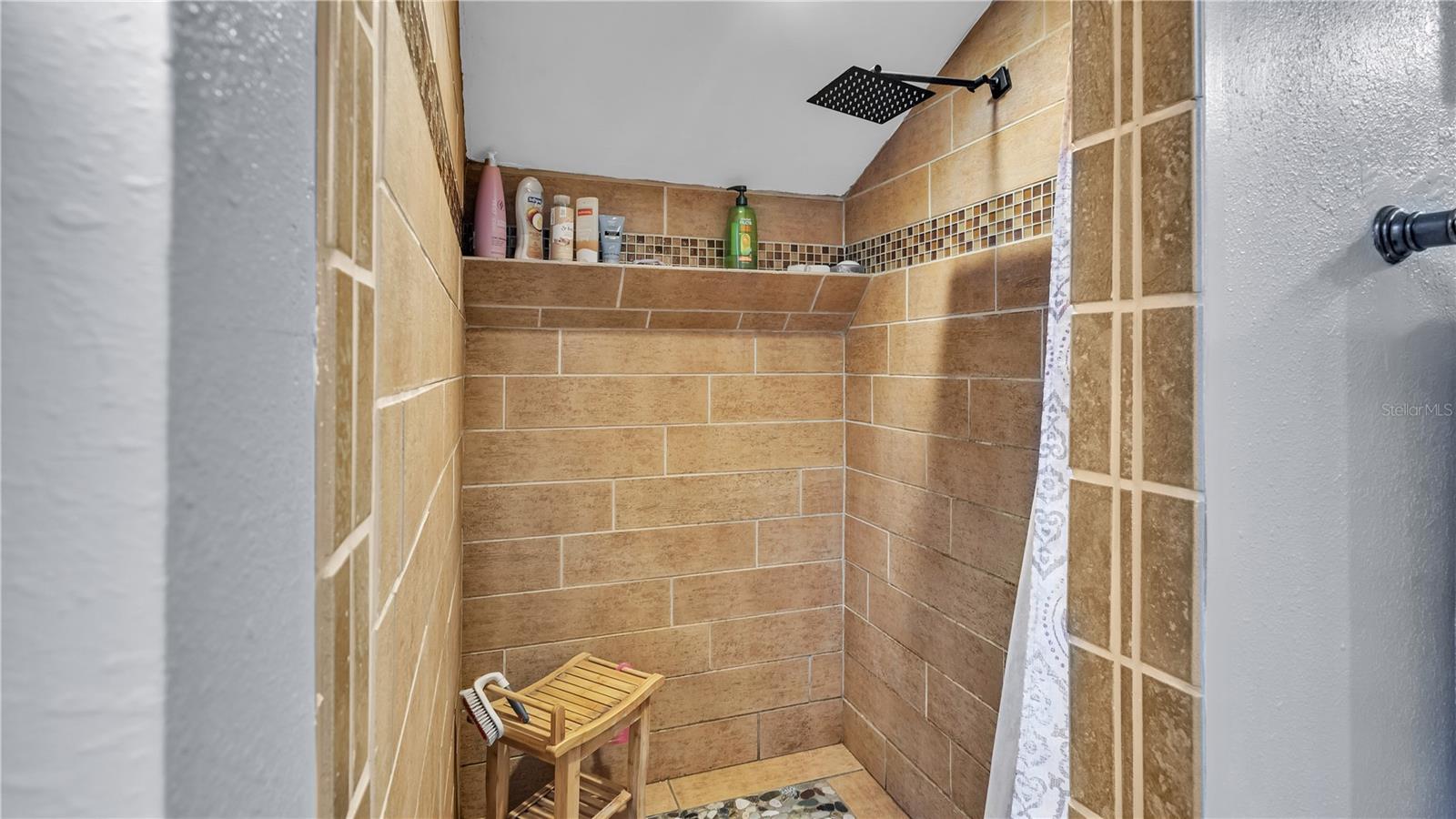 34379 WHISPERING OAKS BLVD