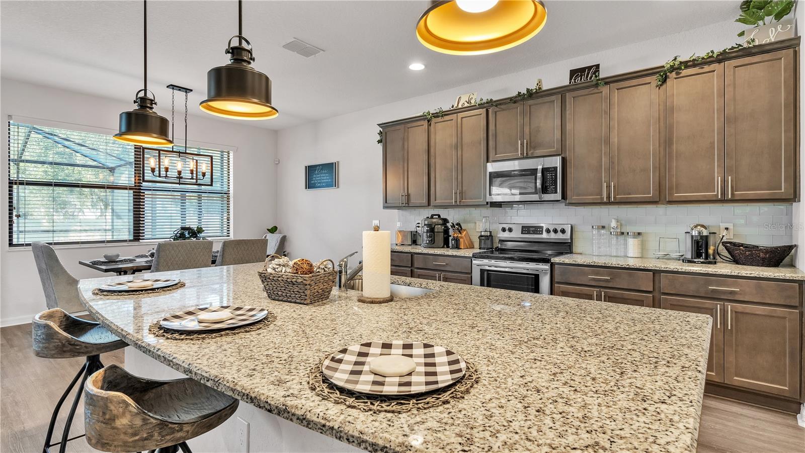 6474 ENGLISH CREEK DR