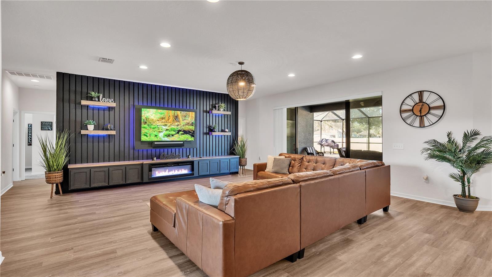 6474 ENGLISH CREEK DR