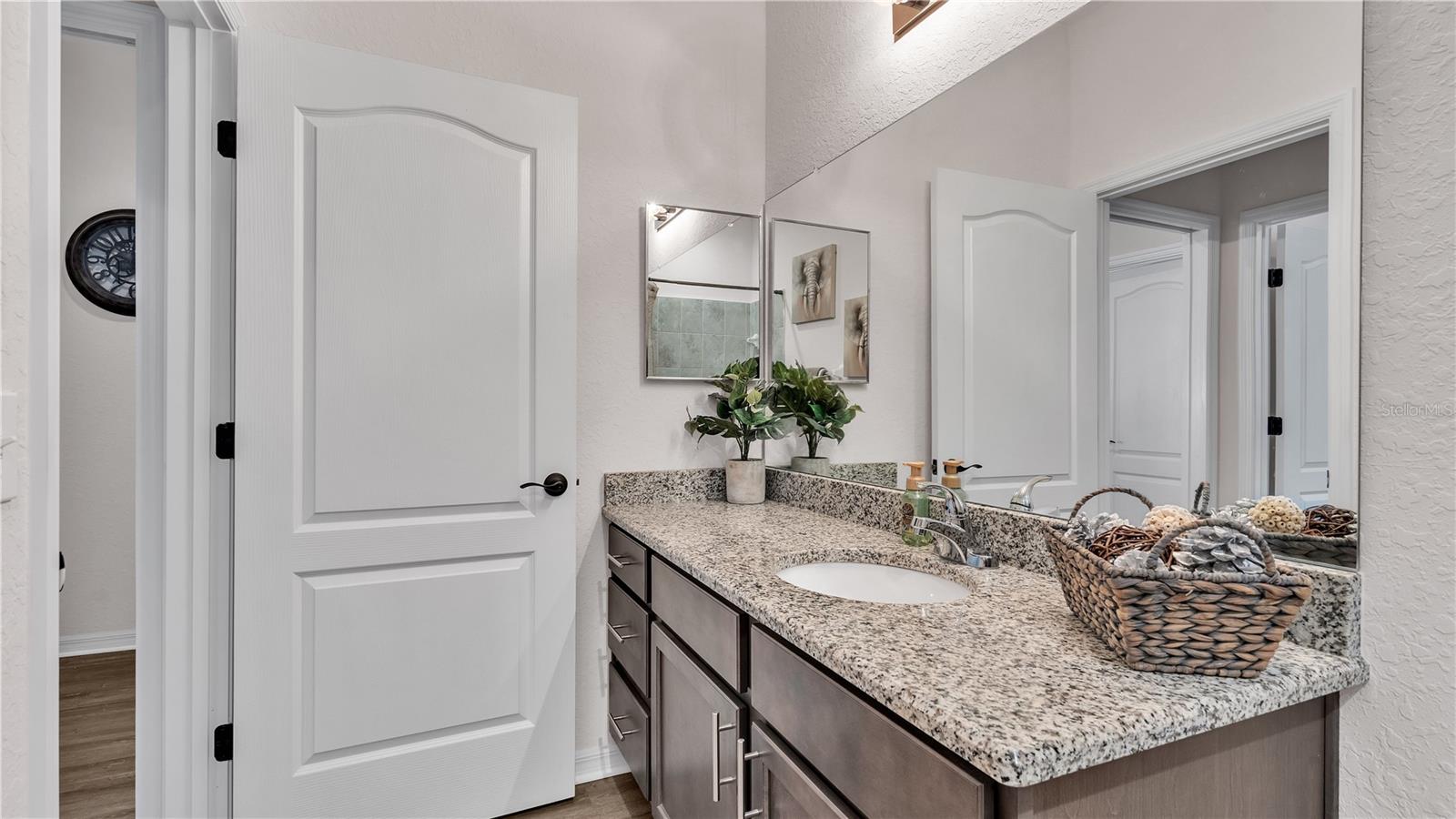 6474 ENGLISH CREEK DR