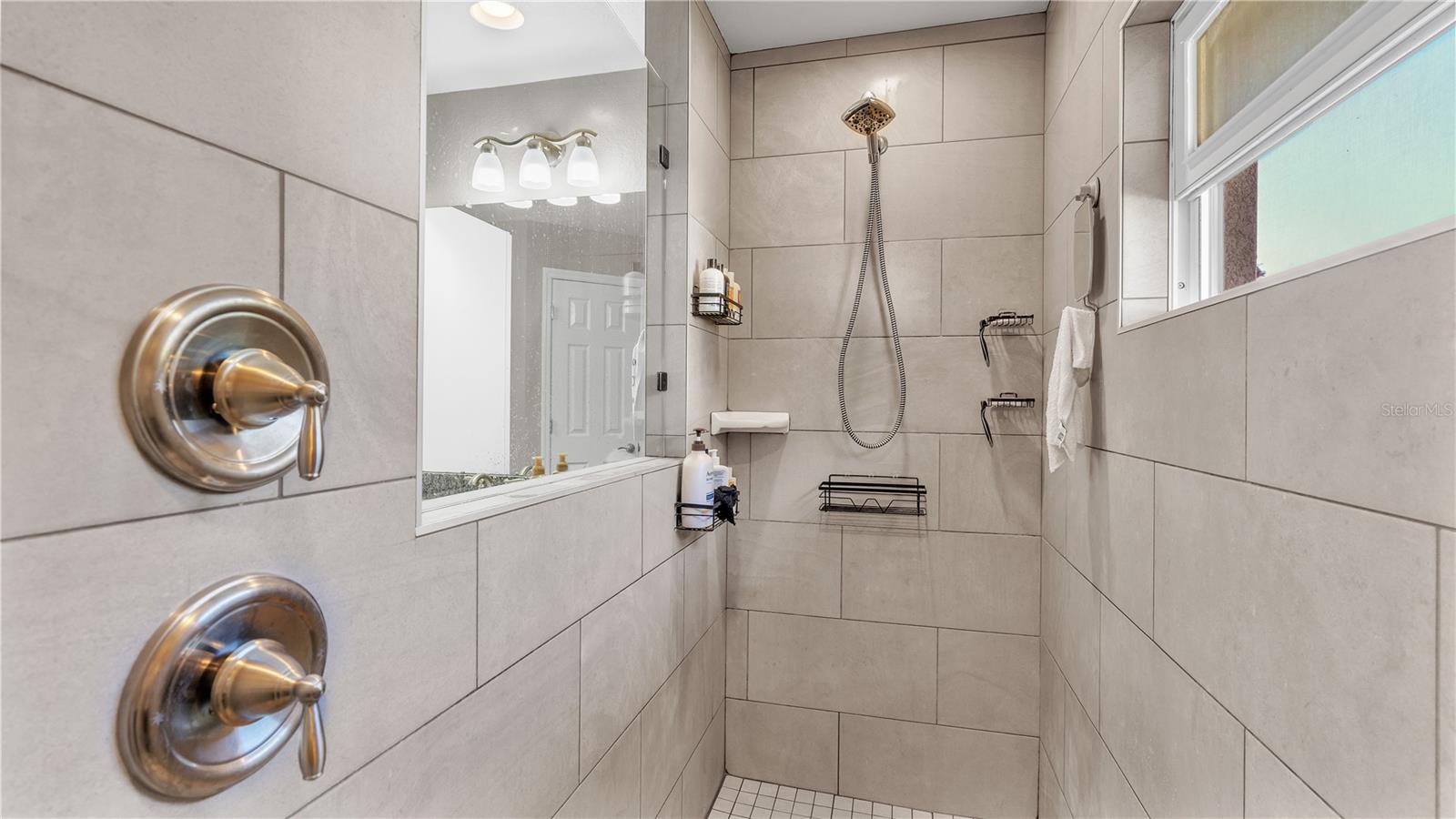 119 BENTLEY OAKS BLVD