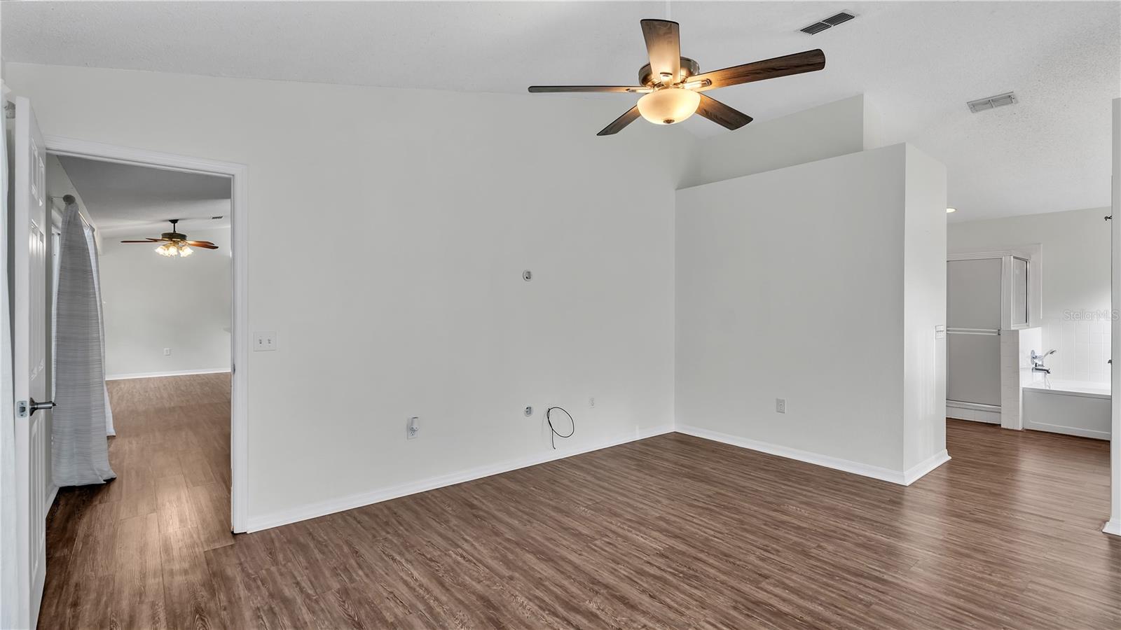 3116 CHERRY HILL CIR N