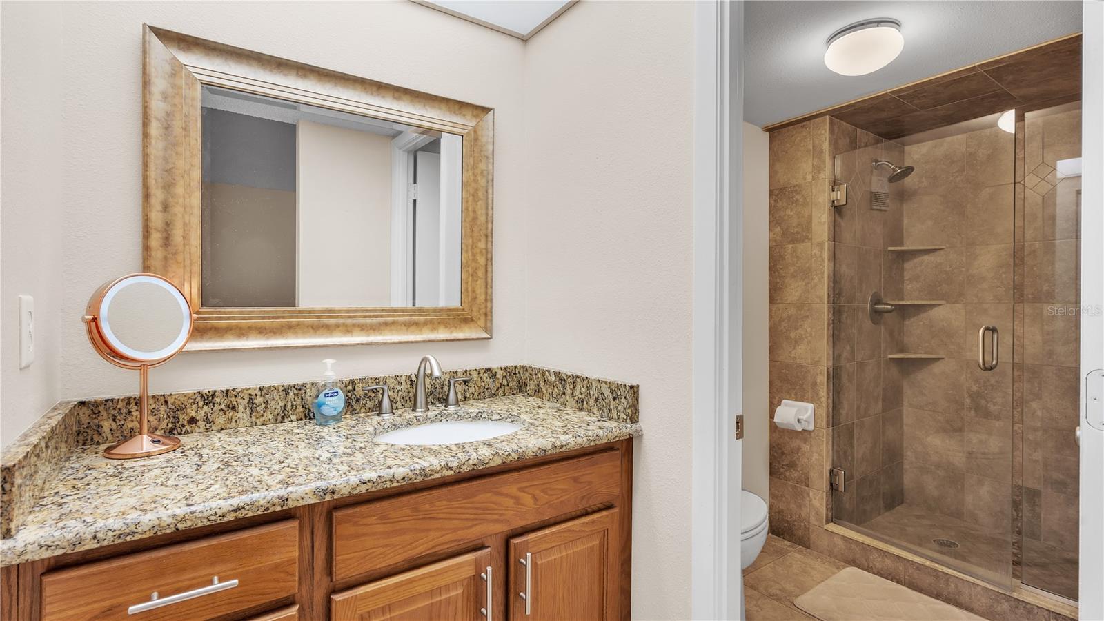 1130 N LAKE PARKER AVE #C323