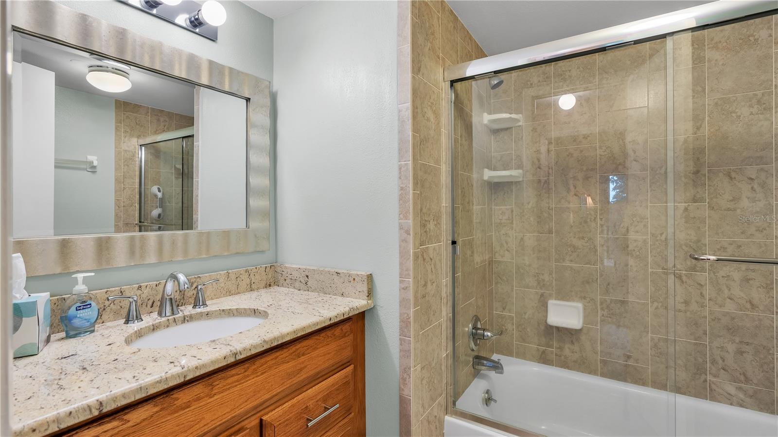 1130 N LAKE PARKER AVE #C323