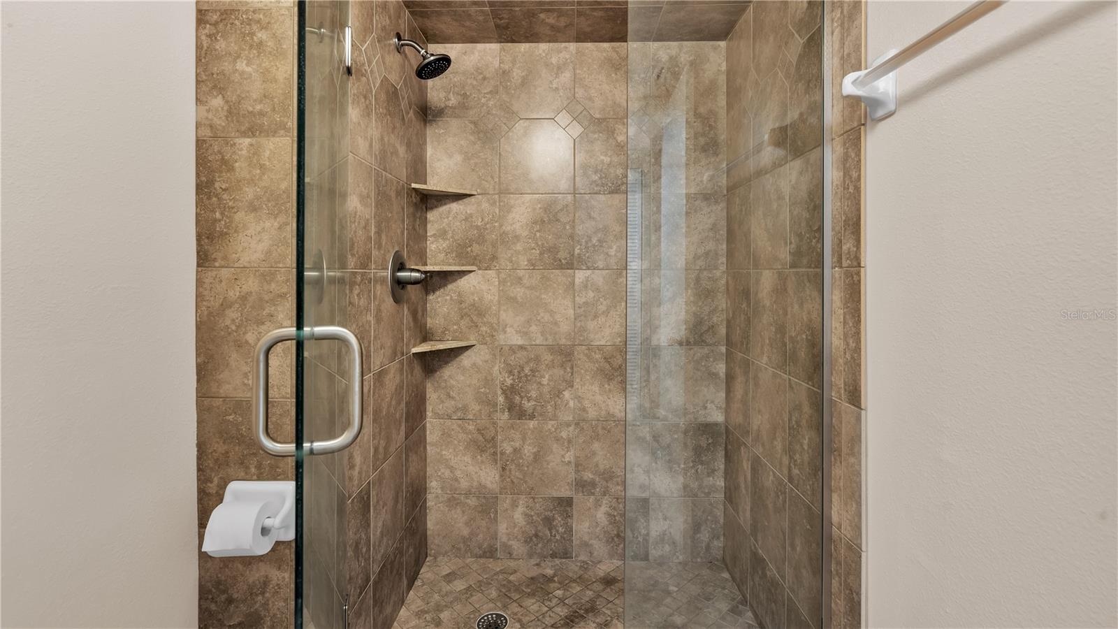 1130 N LAKE PARKER AVE #C323