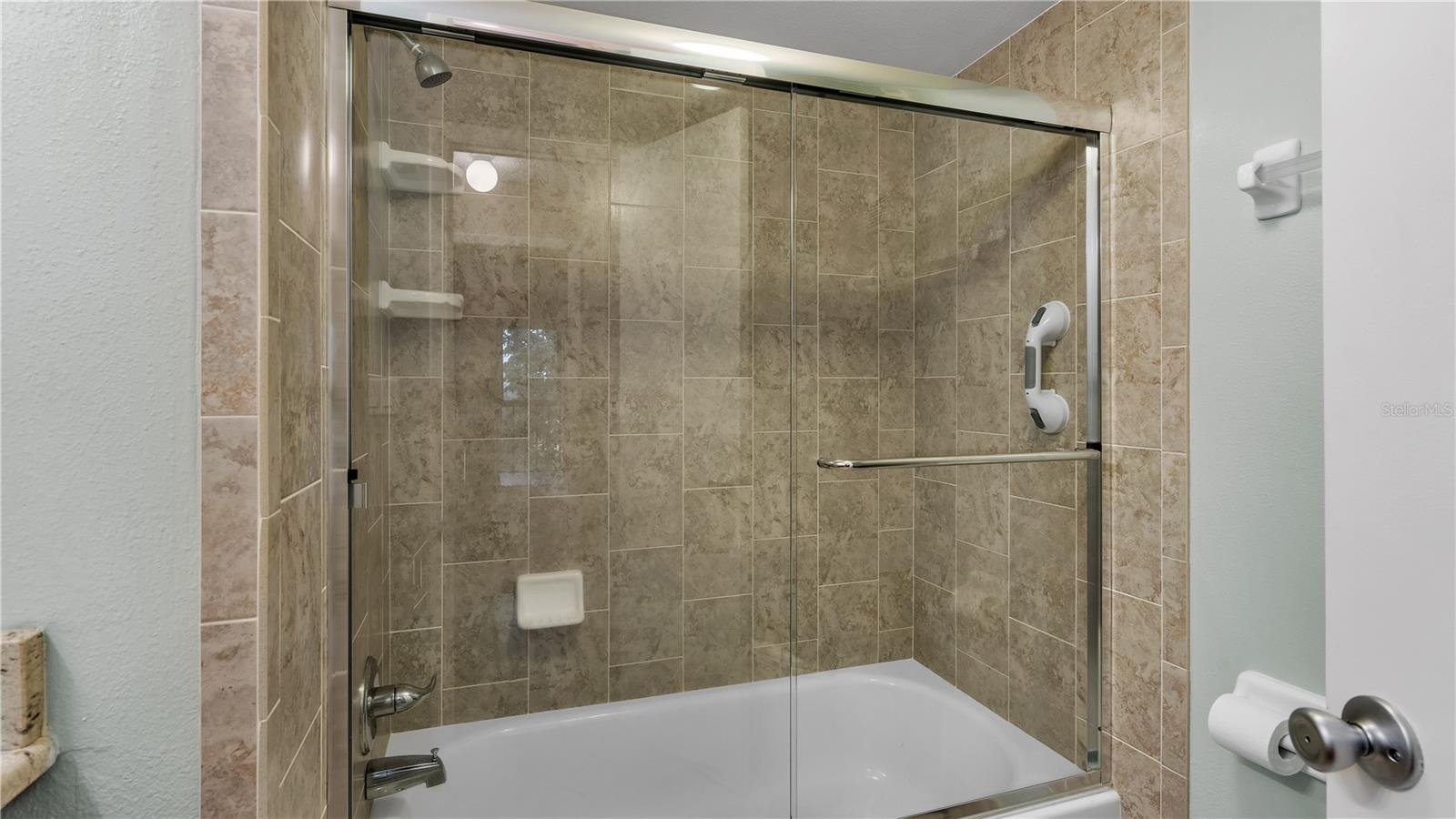 1130 N LAKE PARKER AVE #C323