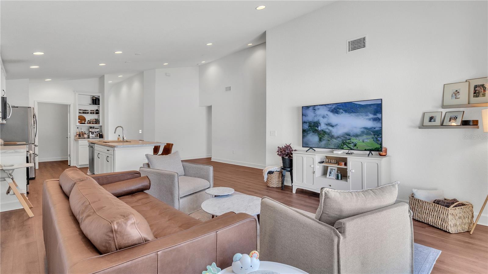 1884 THOMPSON PRESERVE BLVD