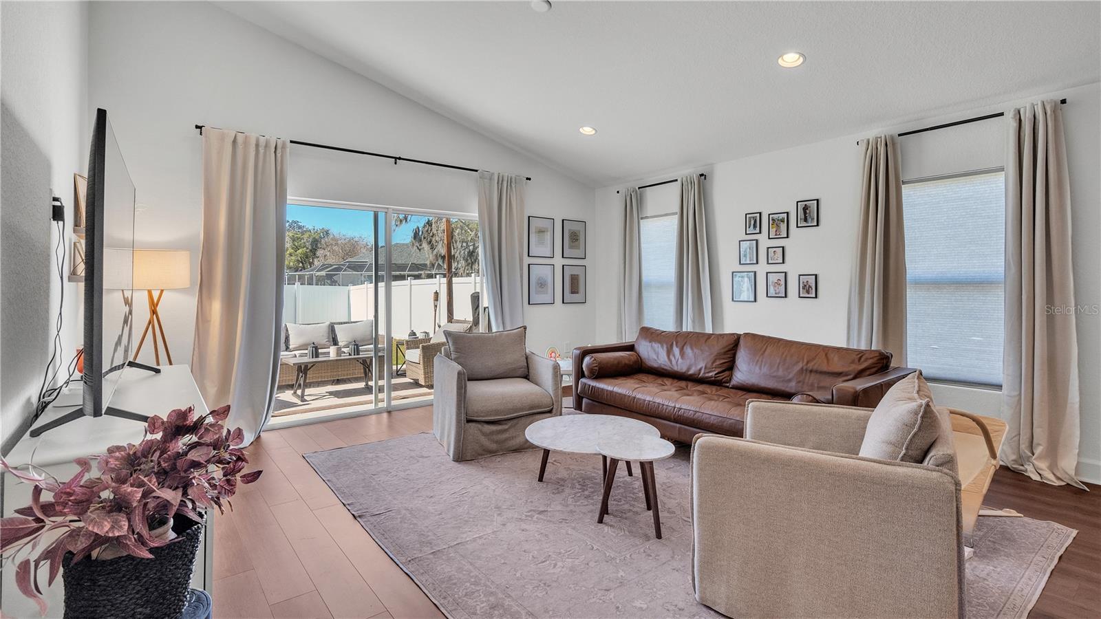 1884 THOMPSON PRESERVE BLVD