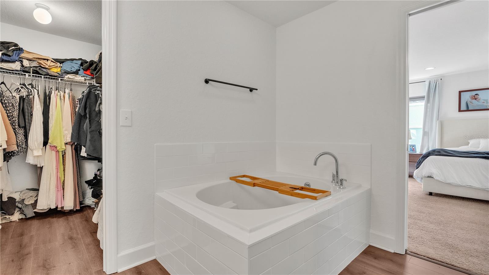 1884 THOMPSON PRESERVE BLVD