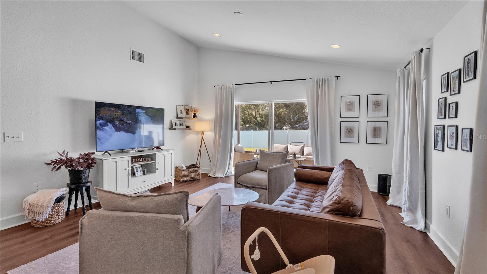 1884 THOMPSON PRESERVE BLVD