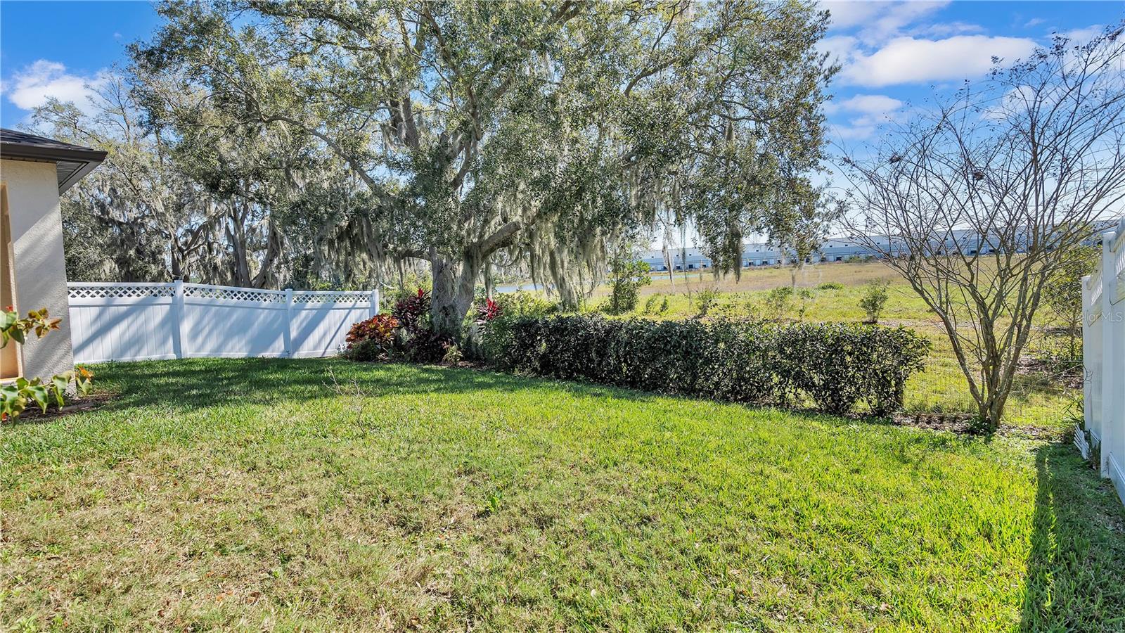 8786 HINSDALE HEIGHTS DR