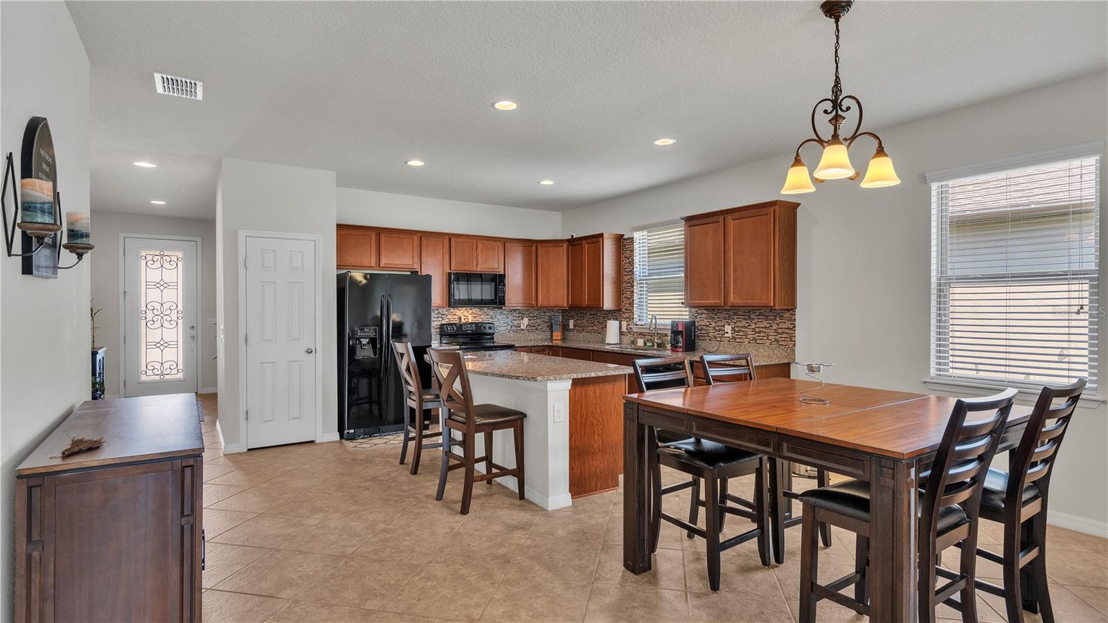 8786 HINSDALE HEIGHTS DR