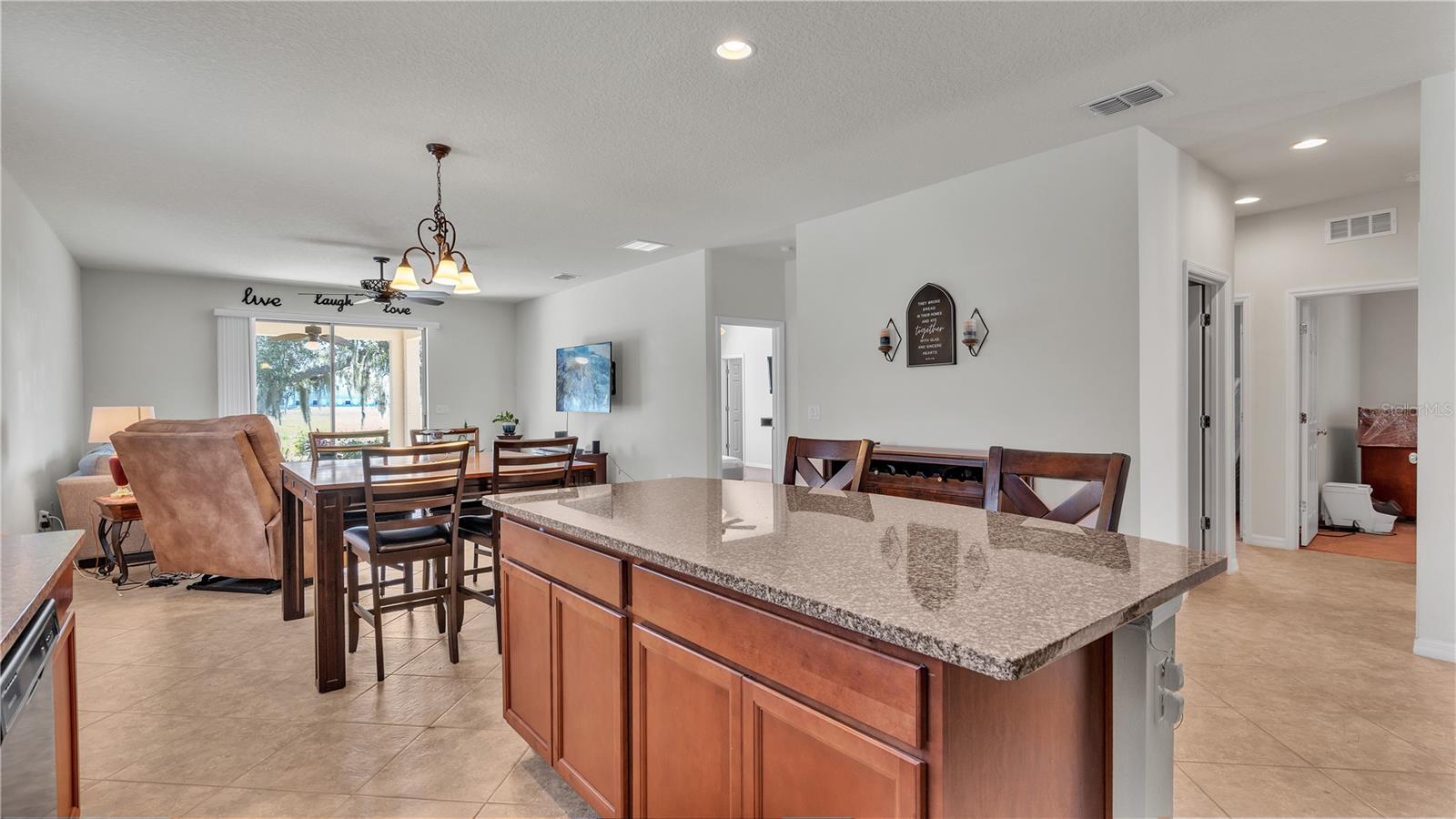 8786 HINSDALE HEIGHTS DR