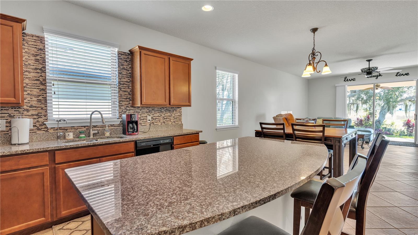 8786 HINSDALE HEIGHTS DR