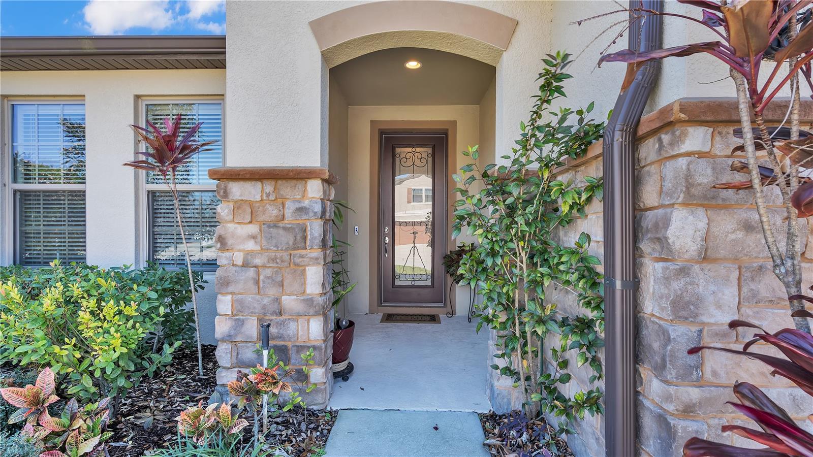 8786 HINSDALE HEIGHTS DR