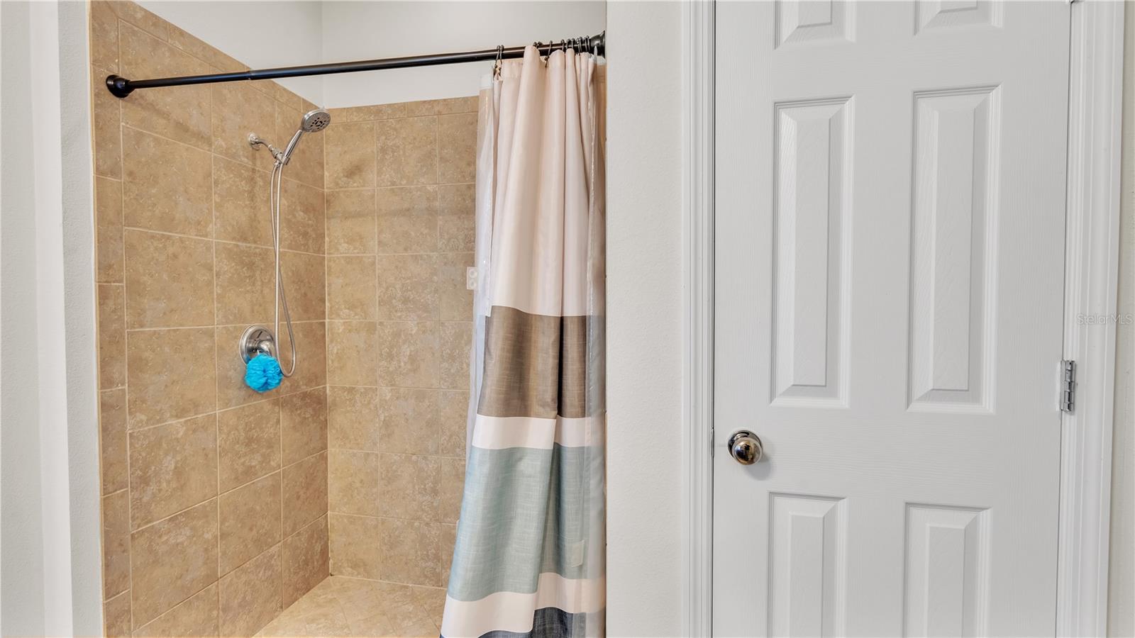 8786 HINSDALE HEIGHTS DR