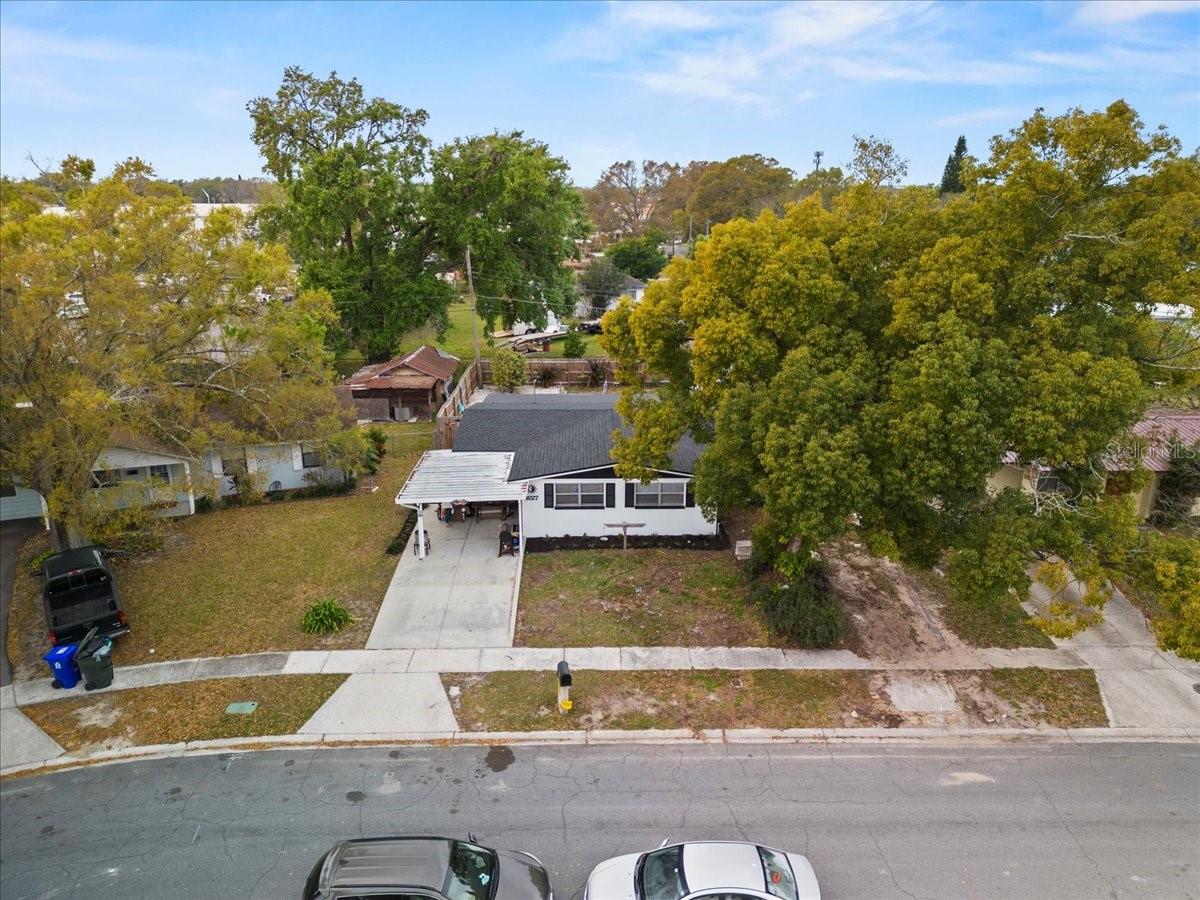 1627 SMITHFIELD CIR W