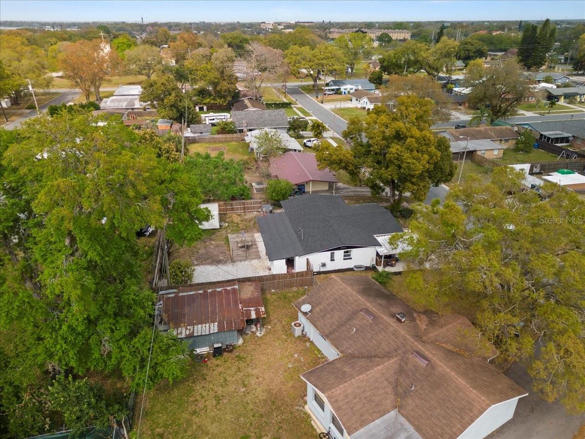 1627 SMITHFIELD CIR W