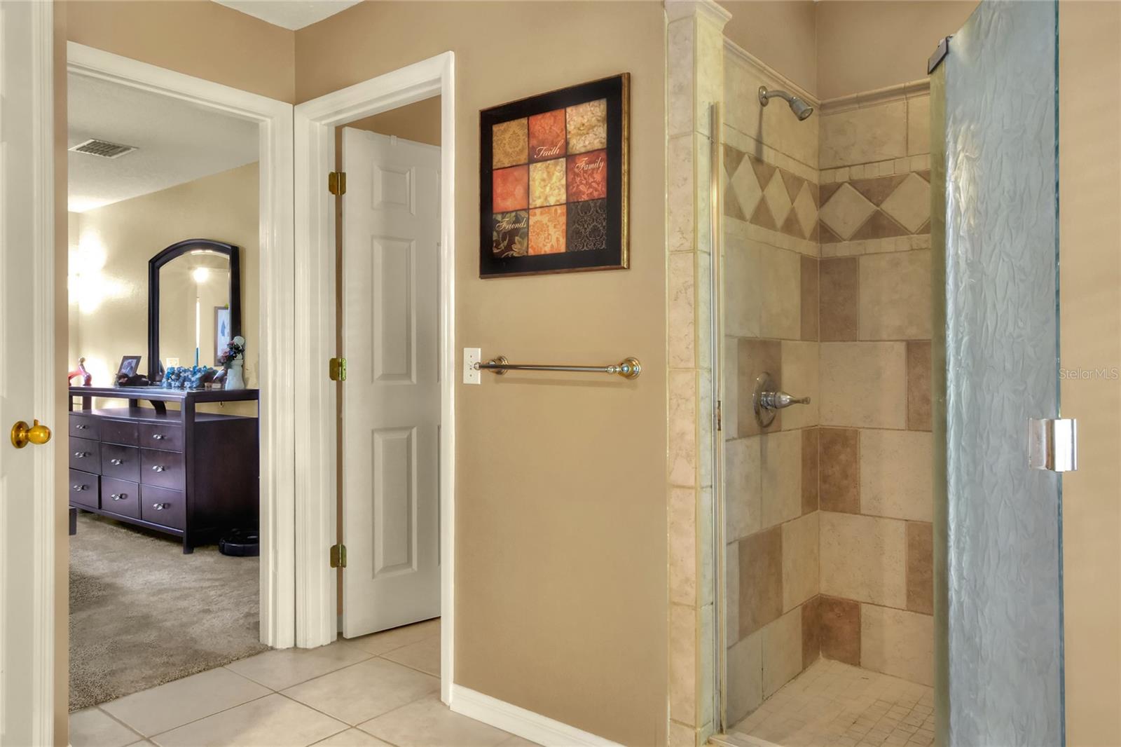 5411 HIGHLANDS VUE LN