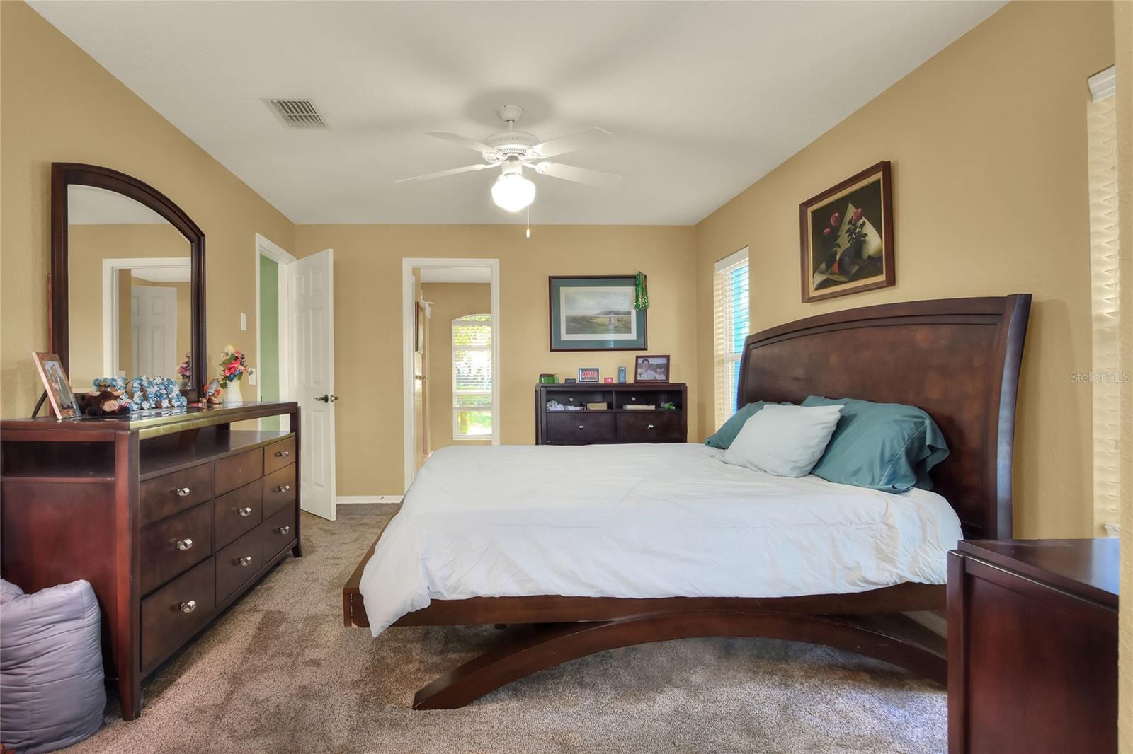 5411 HIGHLANDS VUE LN