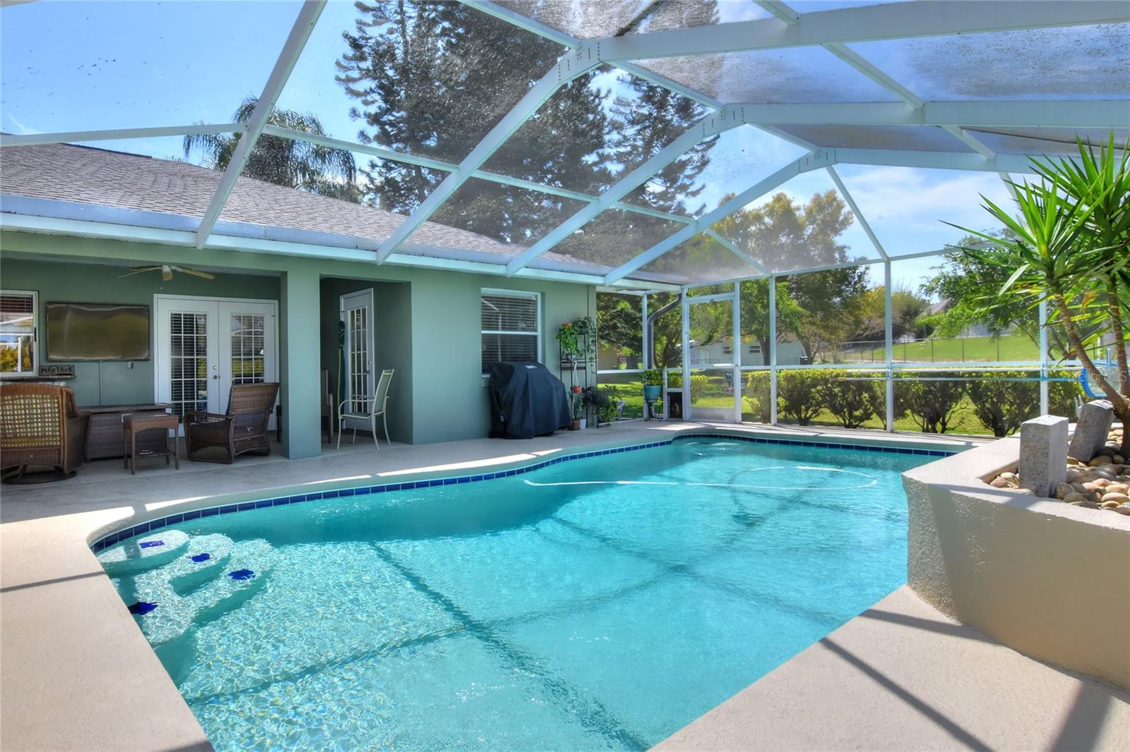 5411 HIGHLANDS VUE LN
