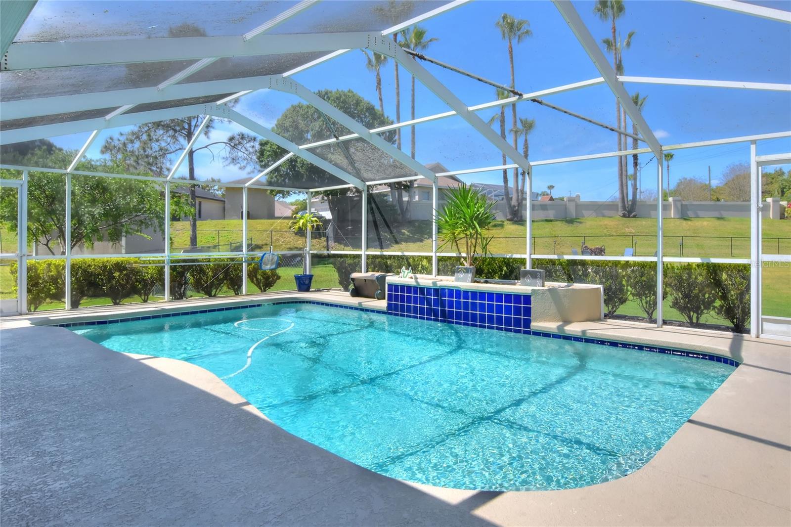 5411 HIGHLANDS VUE LN