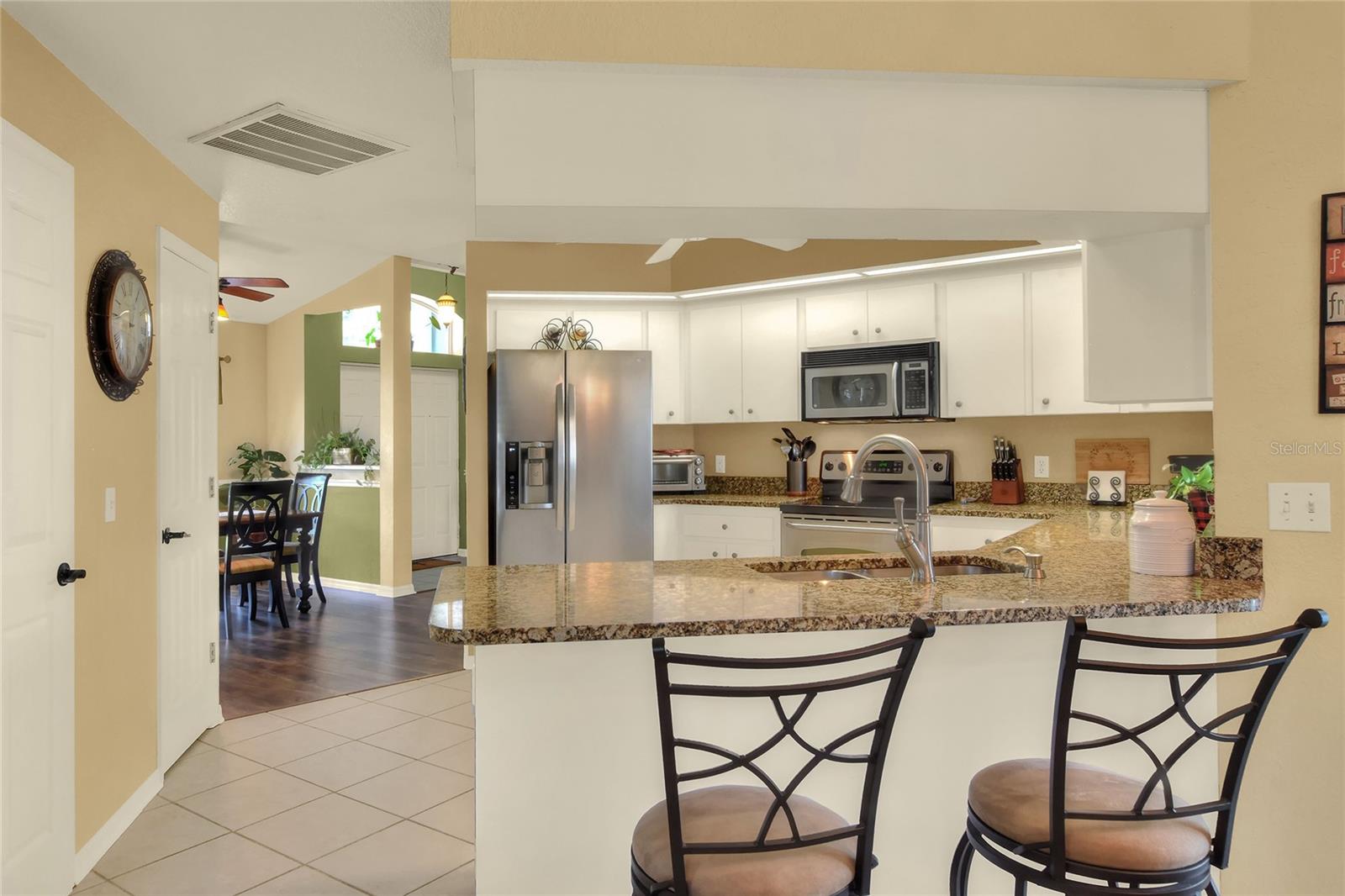 5411 HIGHLANDS VUE LN