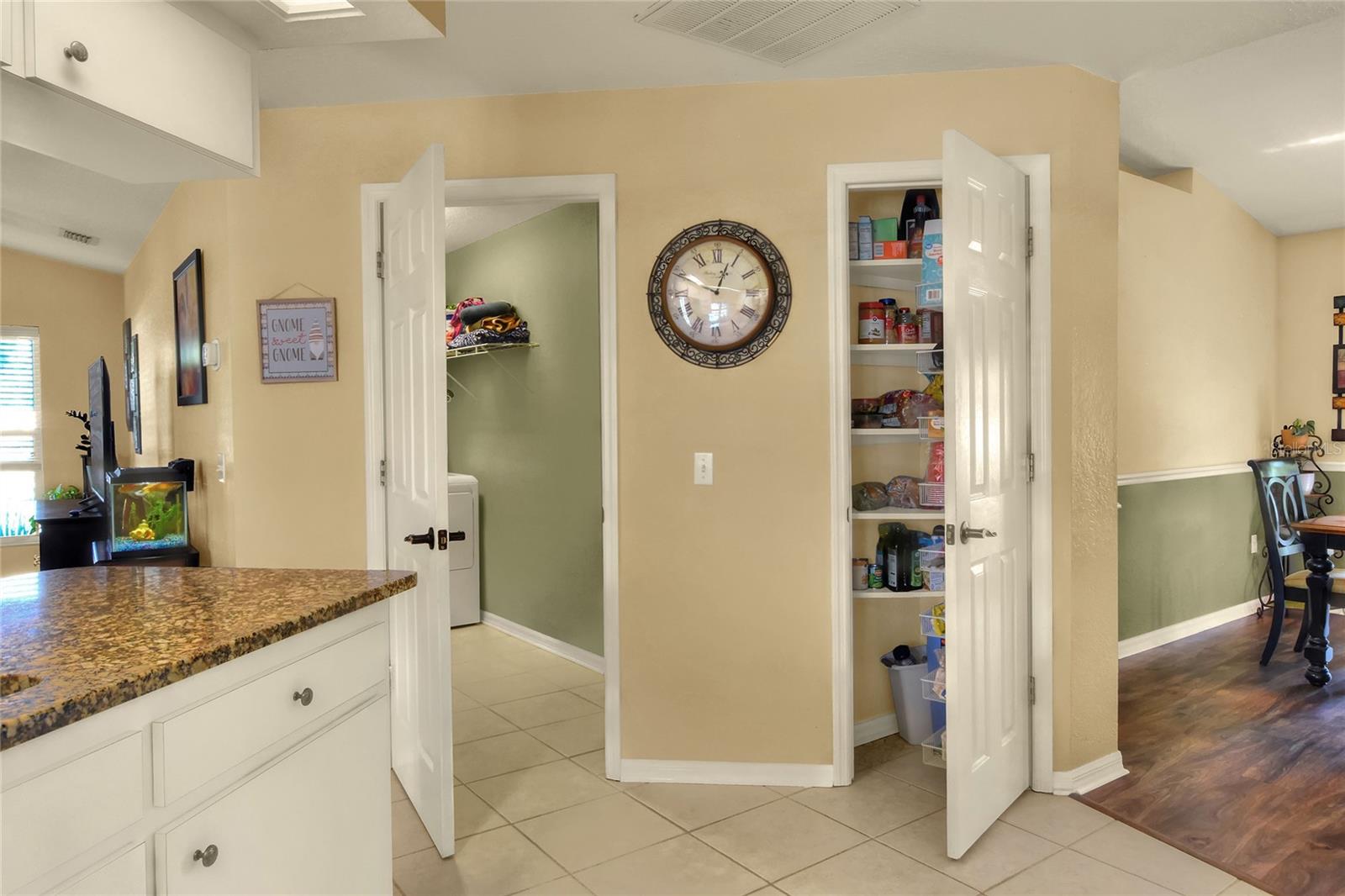 5411 HIGHLANDS VUE LN