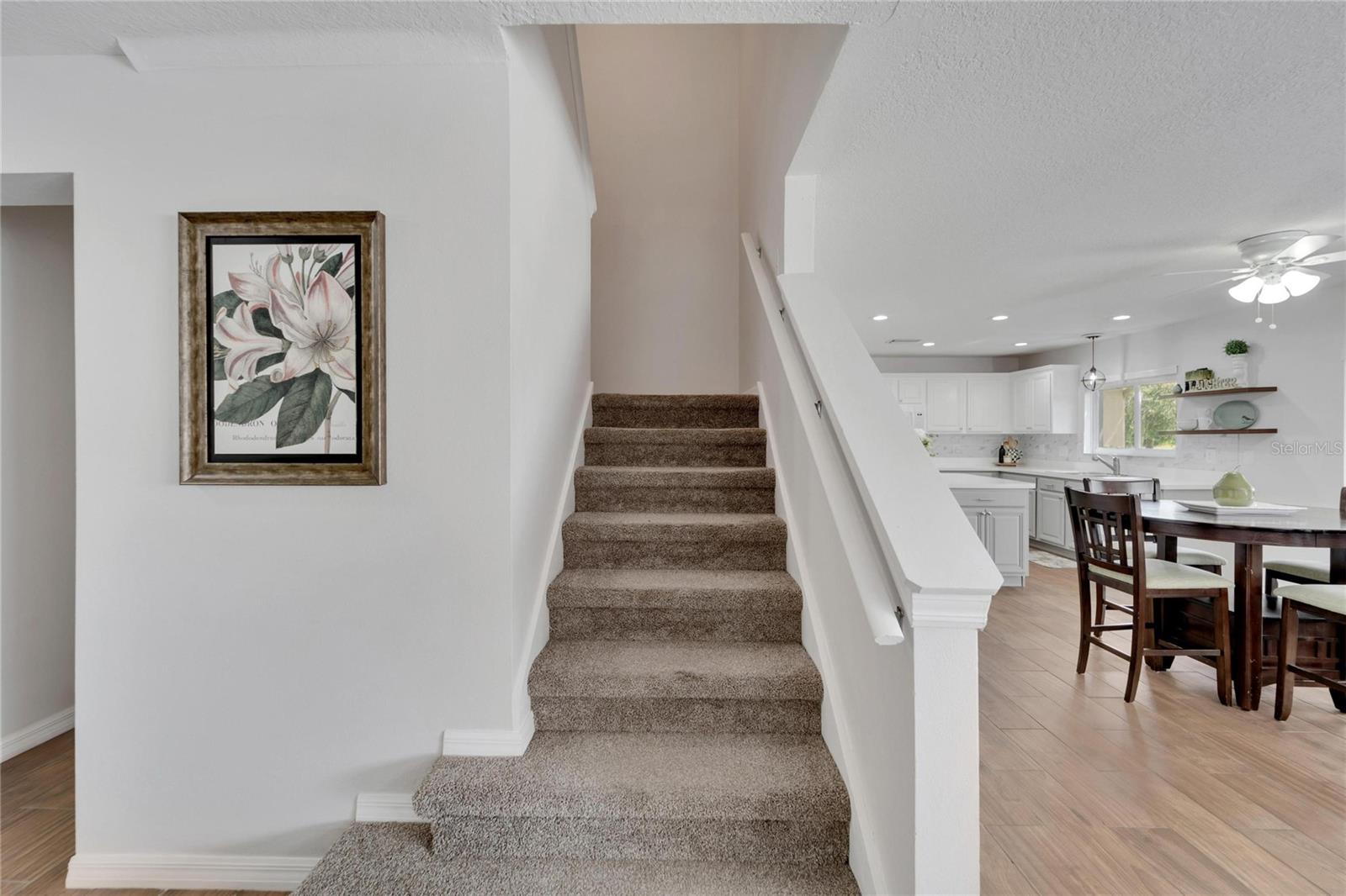 6888 LAKE EAGLEBROOKE DR