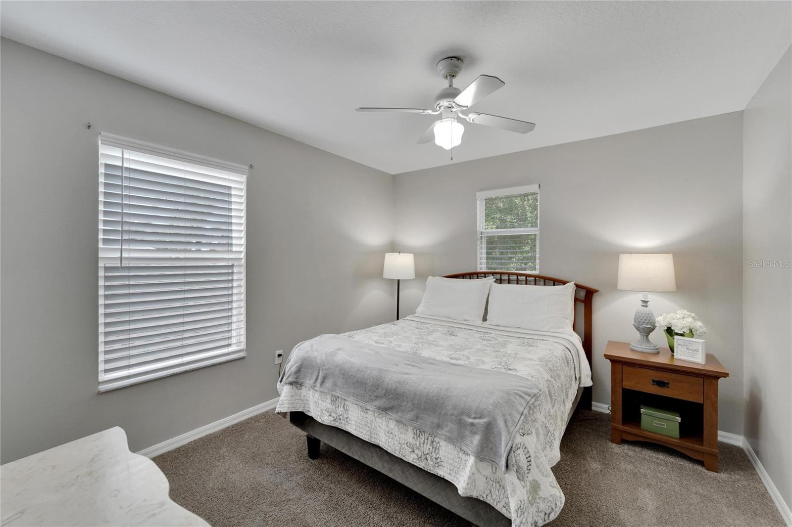 6888 LAKE EAGLEBROOKE DR