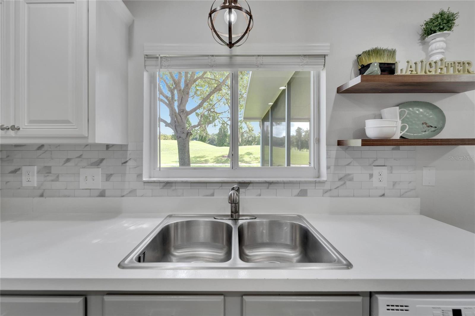 6888 LAKE EAGLEBROOKE DR