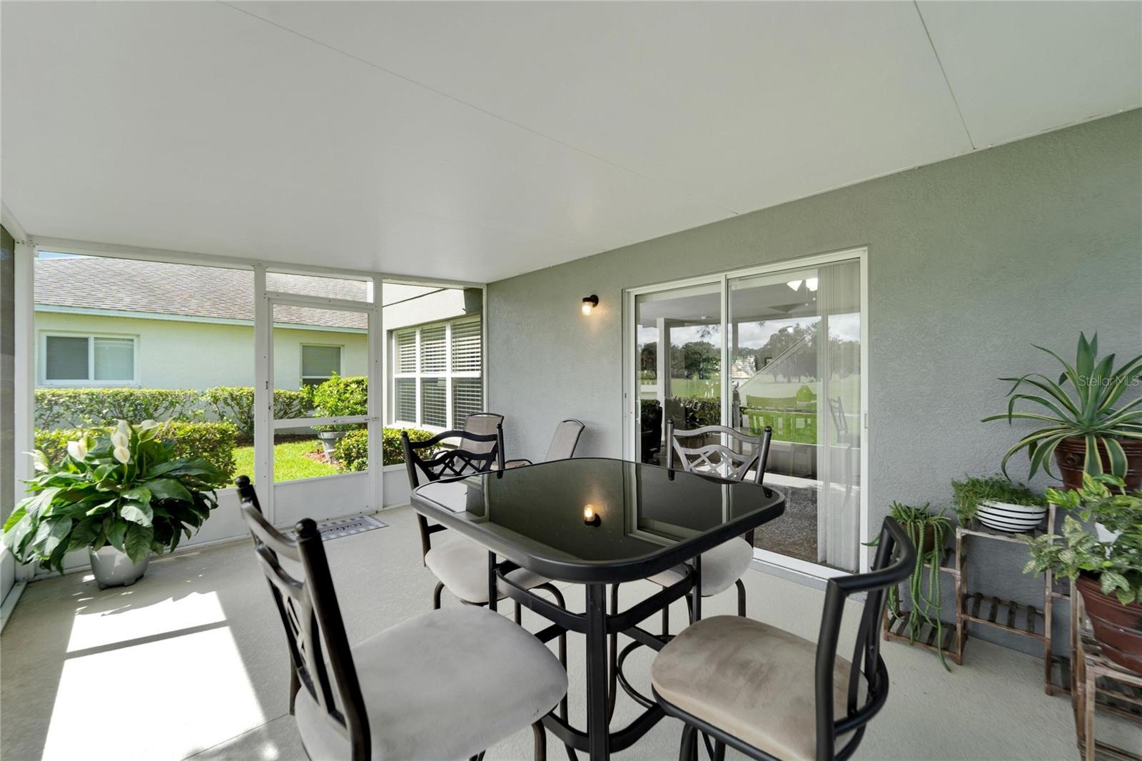 6888 LAKE EAGLEBROOKE DR