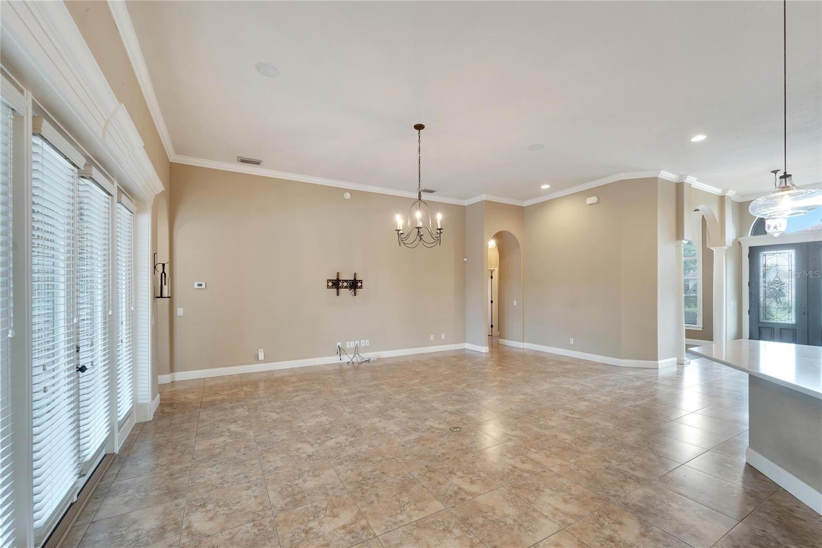 6738 EAGLE RIDGE BLVD