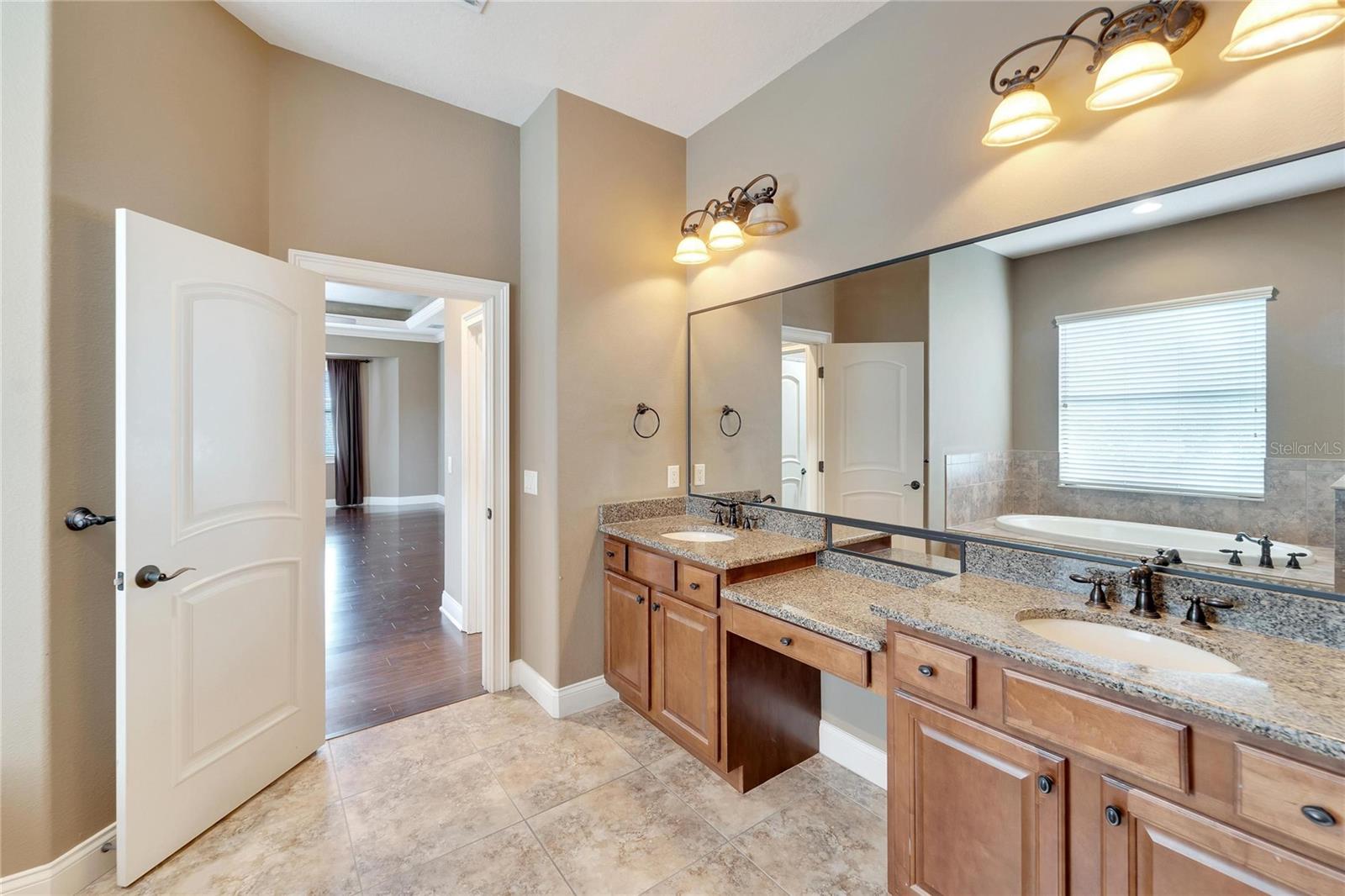 6738 EAGLE RIDGE BLVD