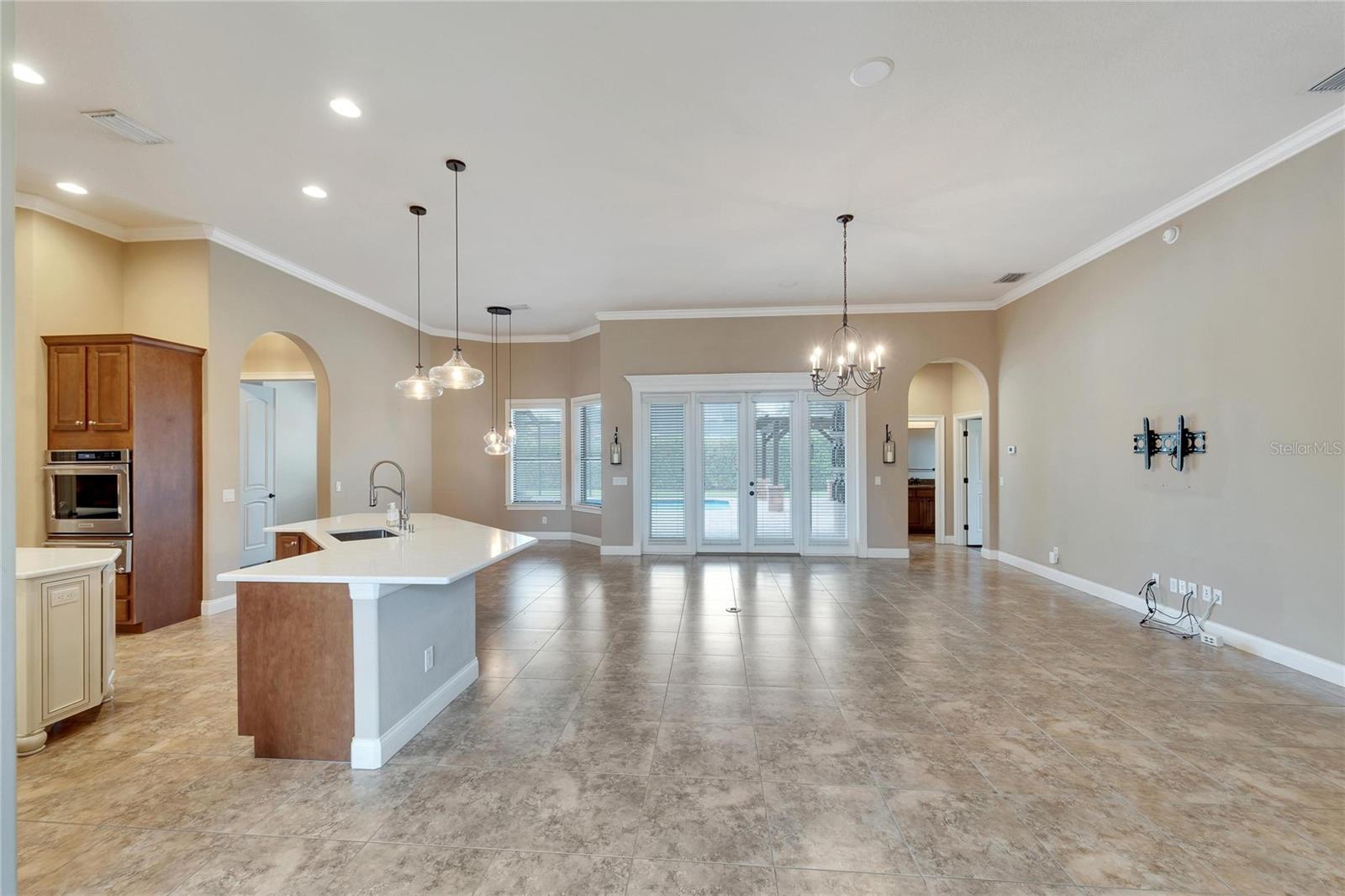 6738 EAGLE RIDGE BLVD