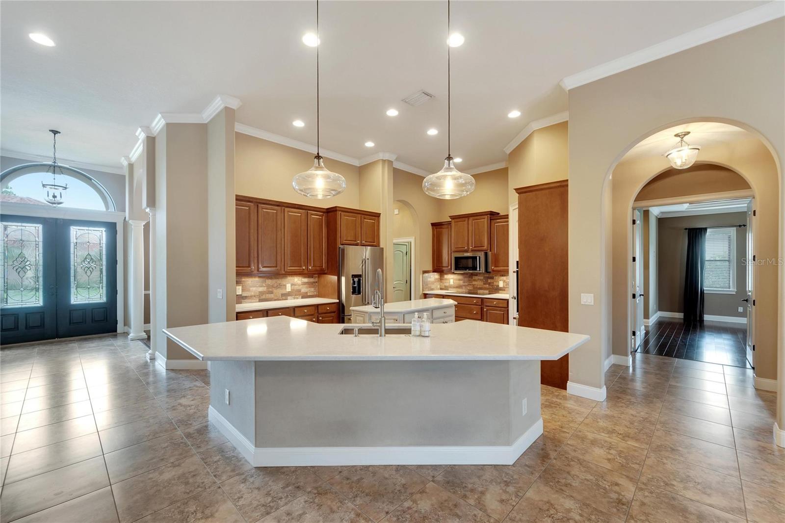 6738 EAGLE RIDGE BLVD