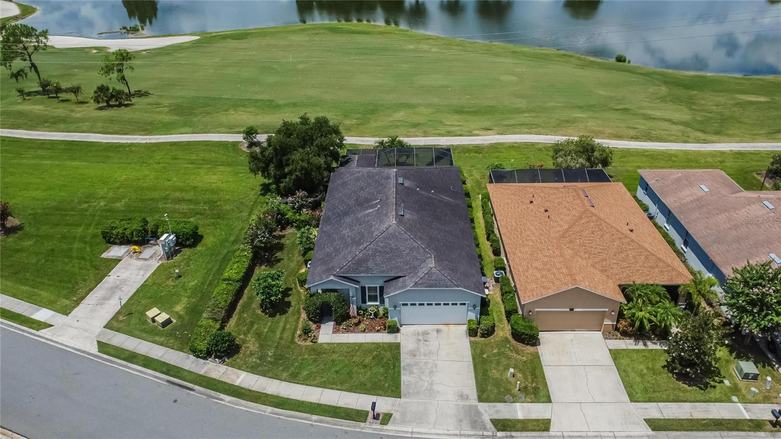 6979 LAKE EAGLEBROOKE DR