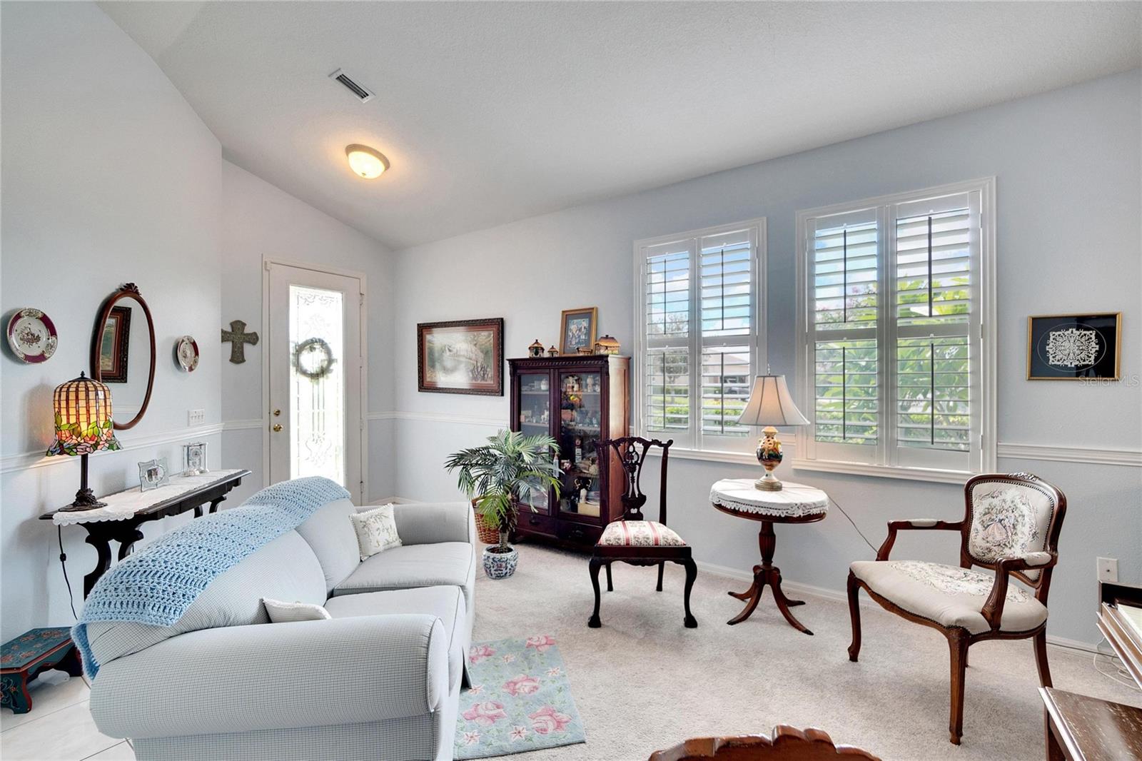 6979 LAKE EAGLEBROOKE DR