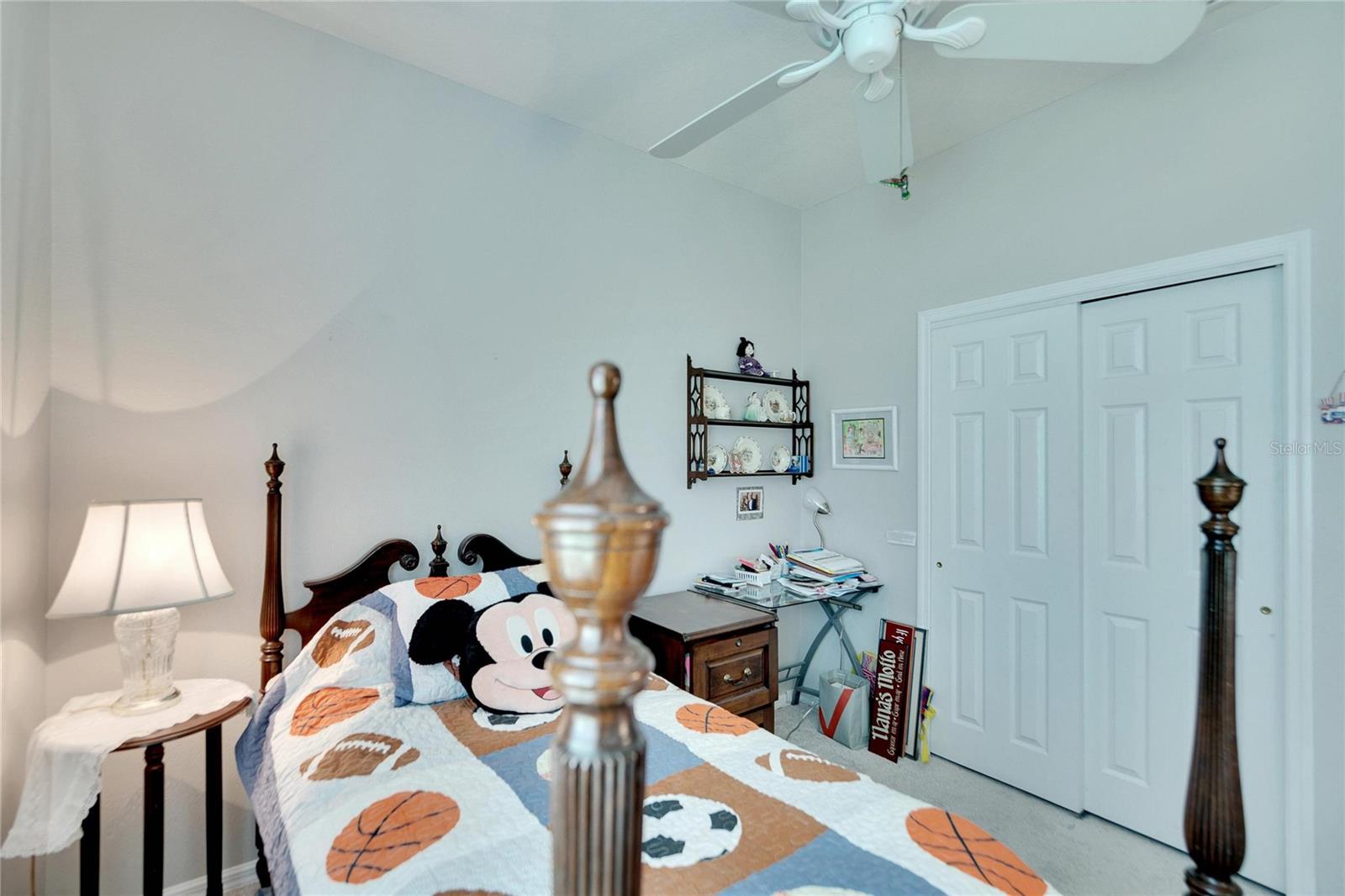 6979 LAKE EAGLEBROOKE DR