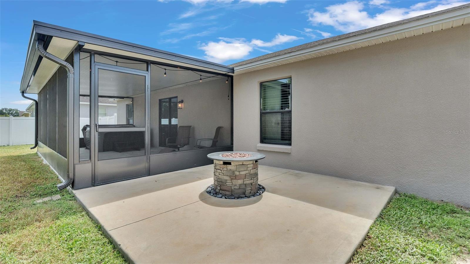 6969 HEATHERBROOK DR