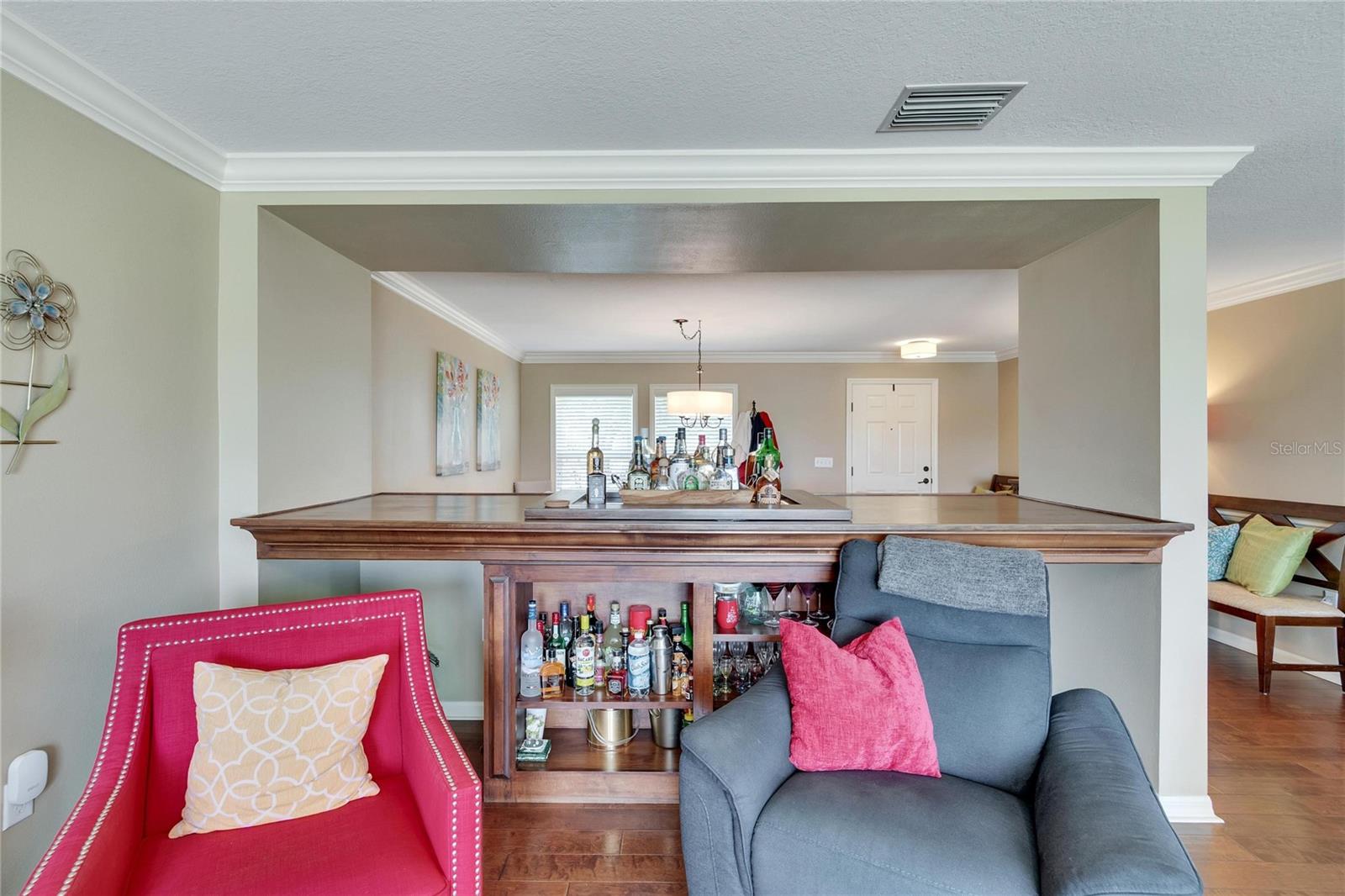 6847 LAKE EAGLEBROOKE DR