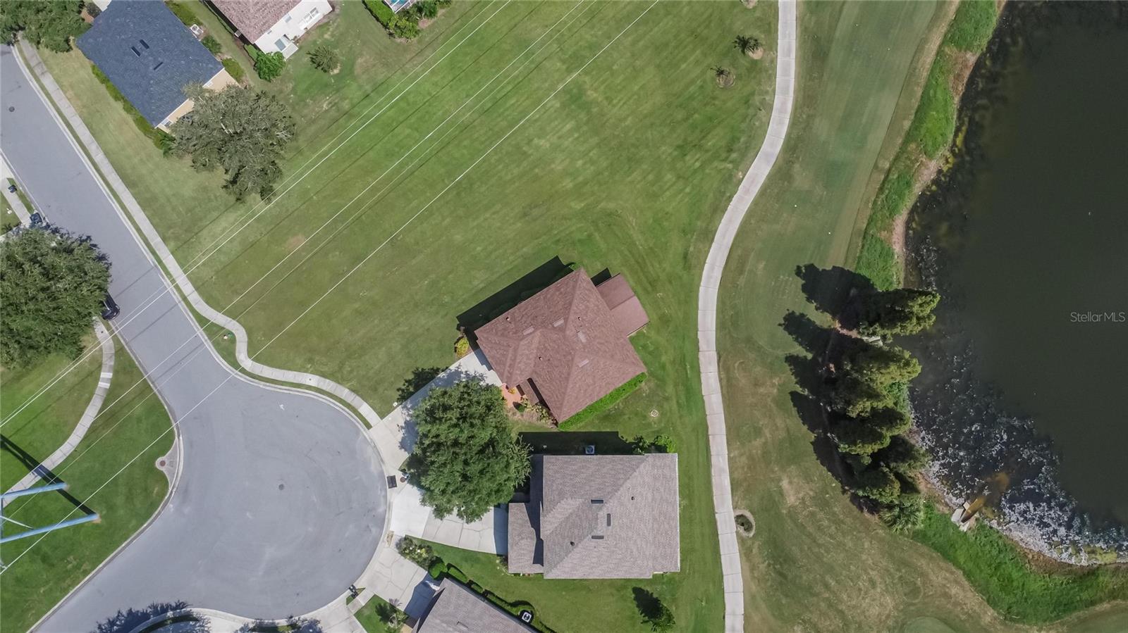 6847 LAKE EAGLEBROOKE DR