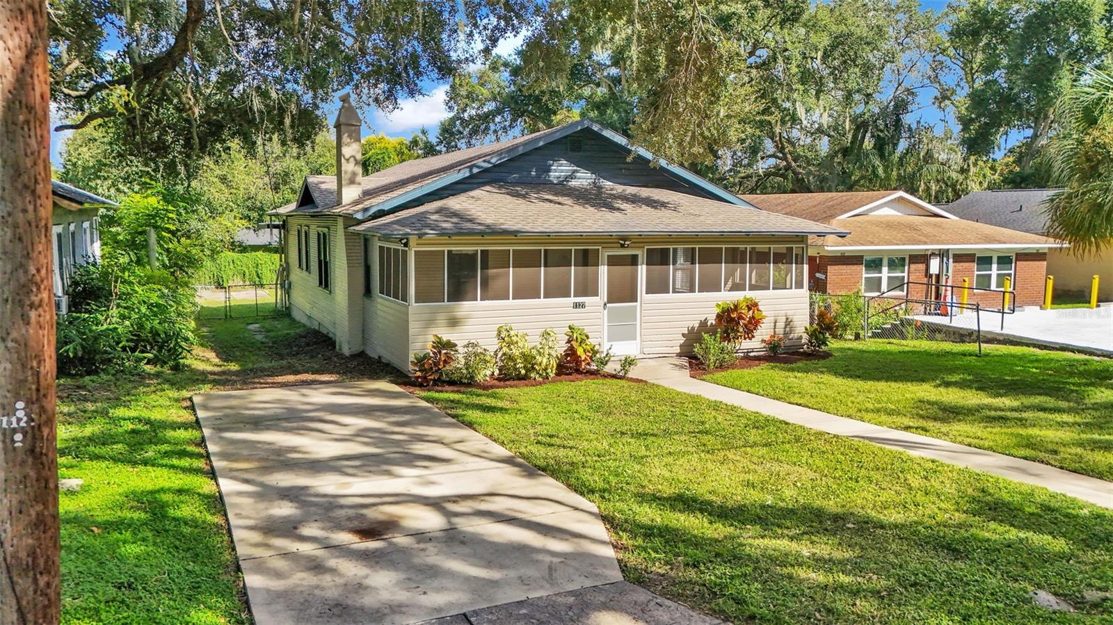 1127 N STELLA AVE