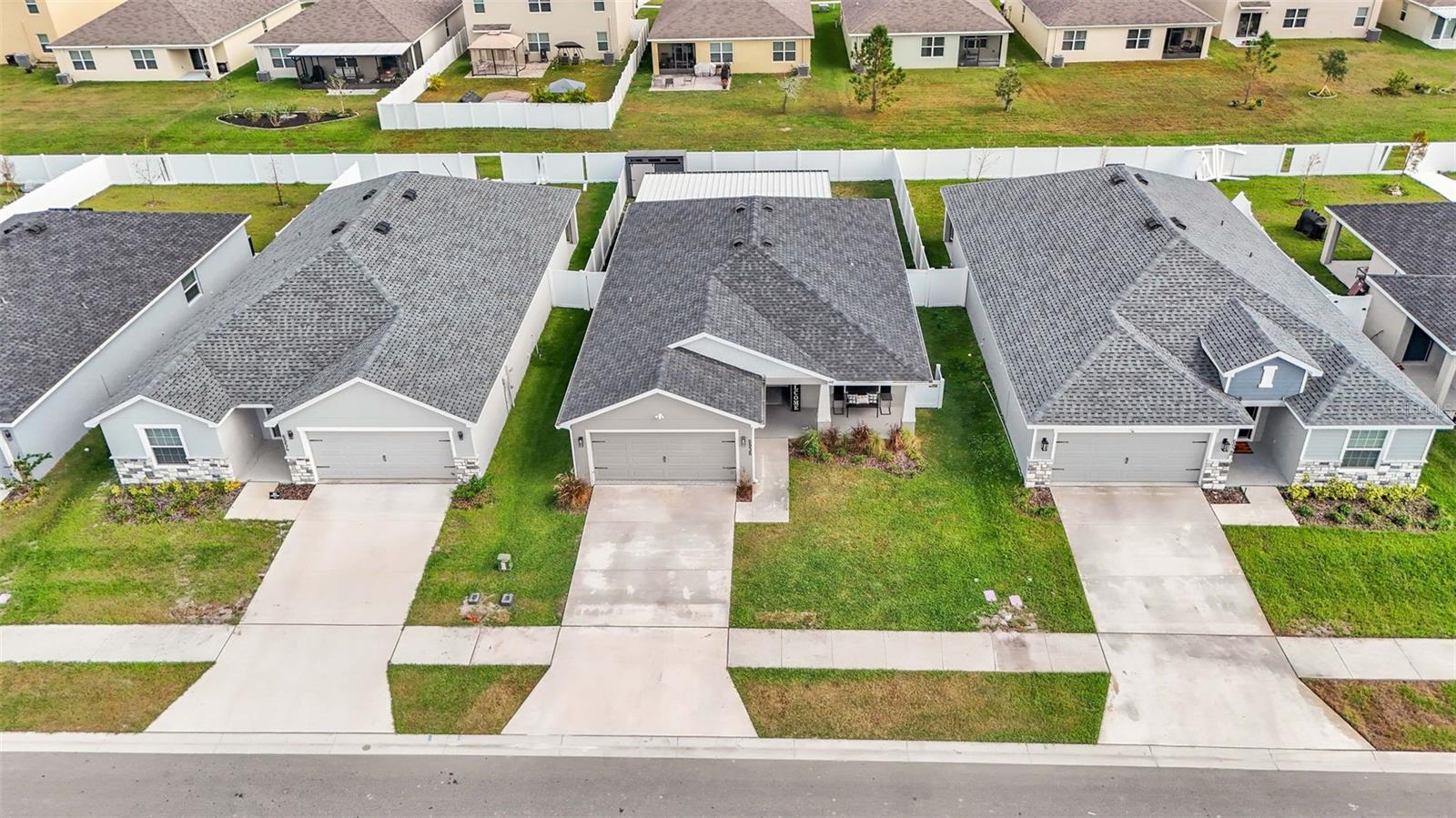 6936 PEBBLEBROOKE WAY