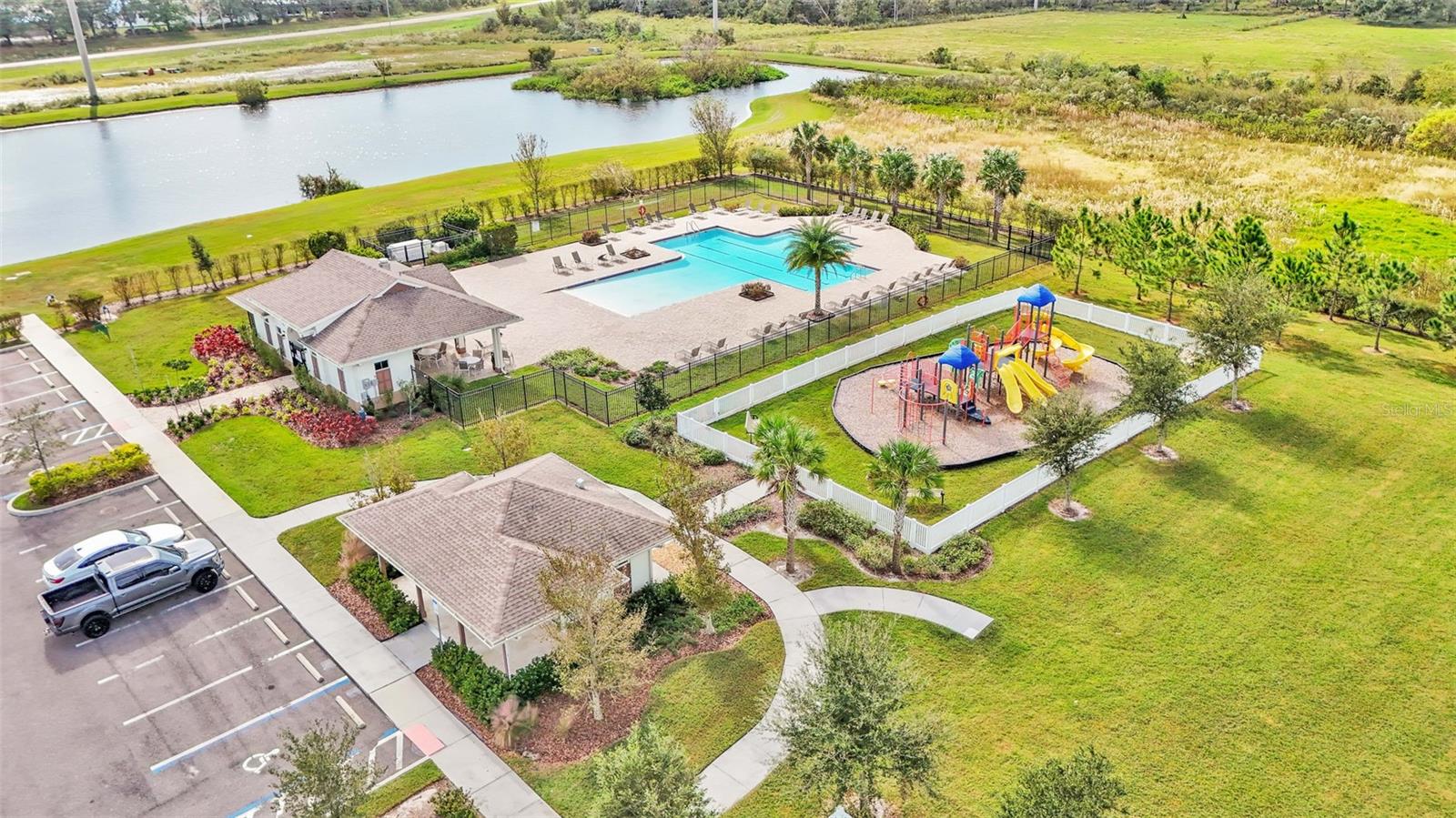 6936 PEBBLEBROOKE WAY