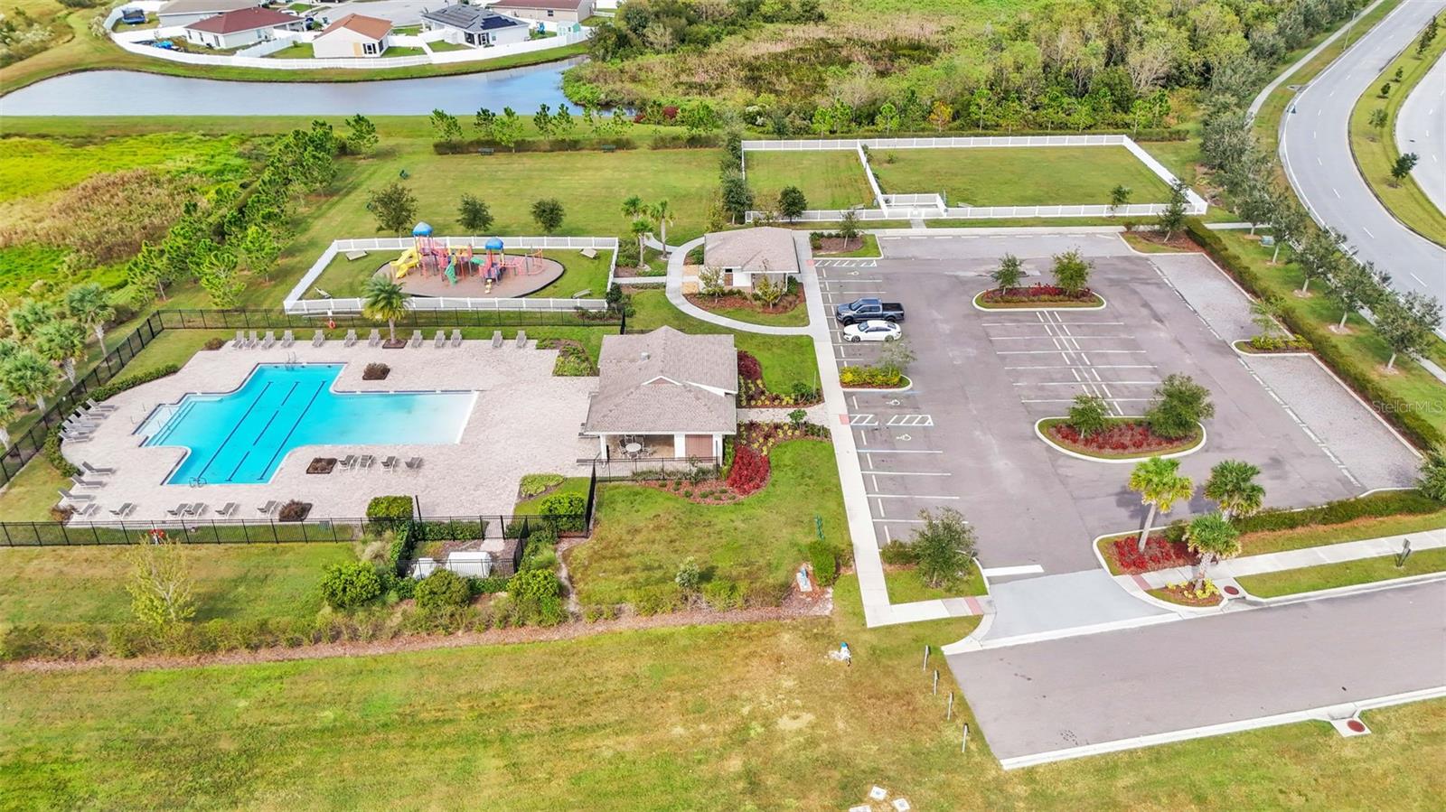 6936 PEBBLEBROOKE WAY