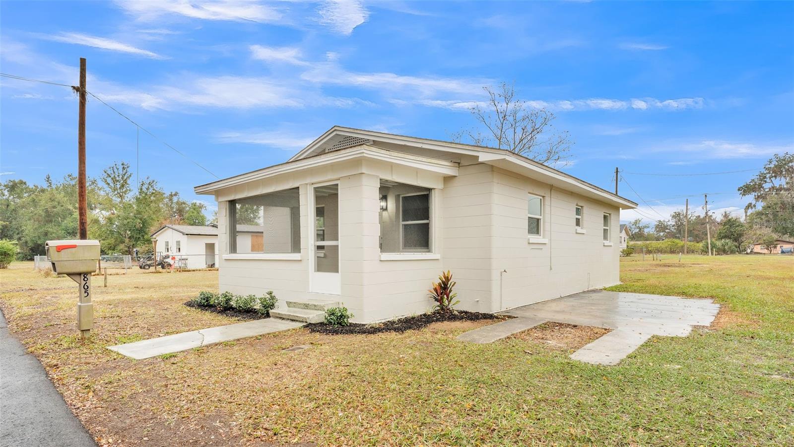 865 S 9TH AVE