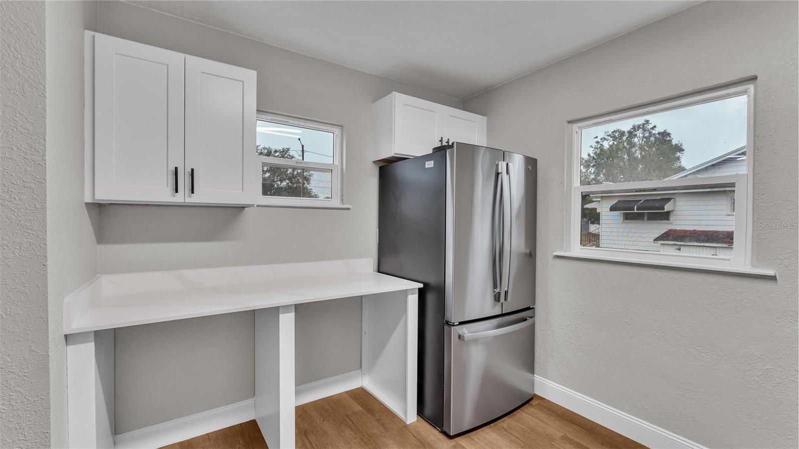 865 S 9TH AVE