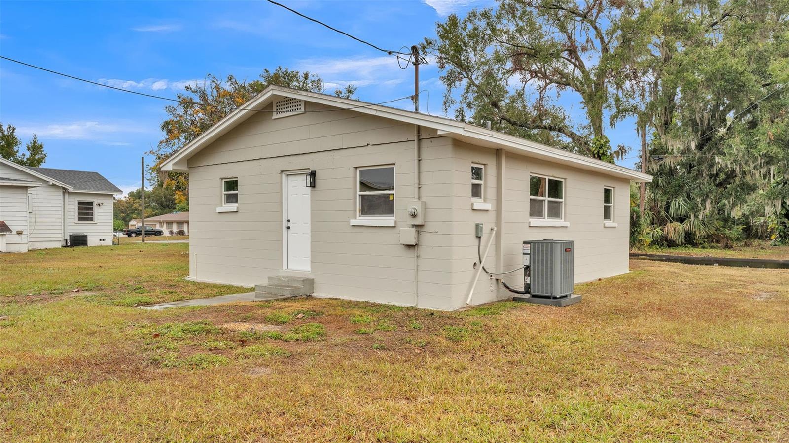 865 S 9TH AVE